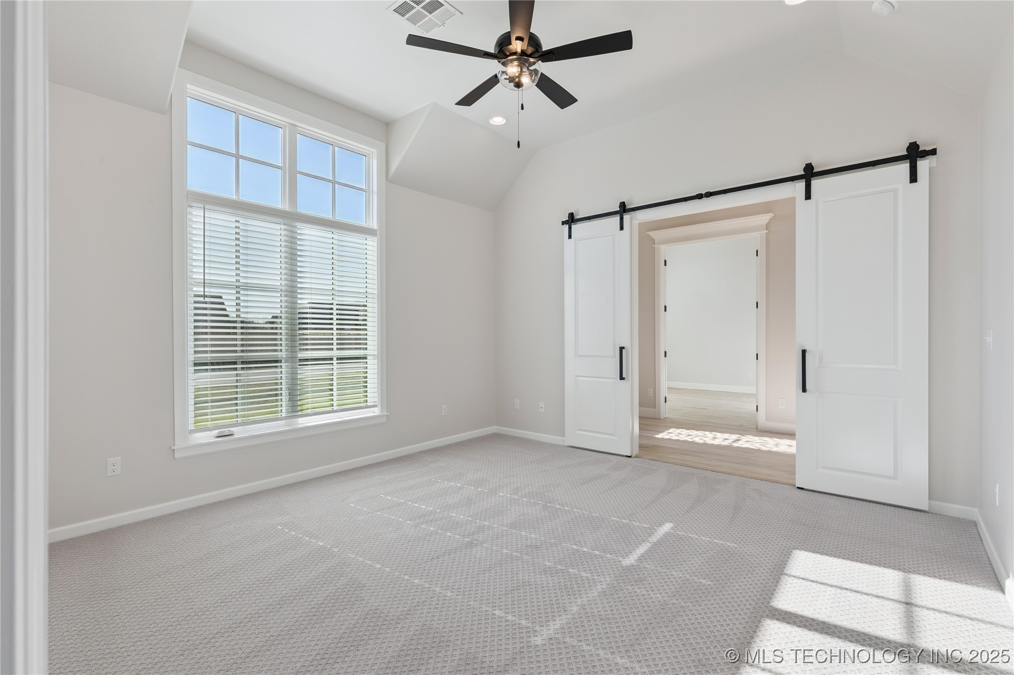 17527 S 52nd East Avenue Property Photo 33