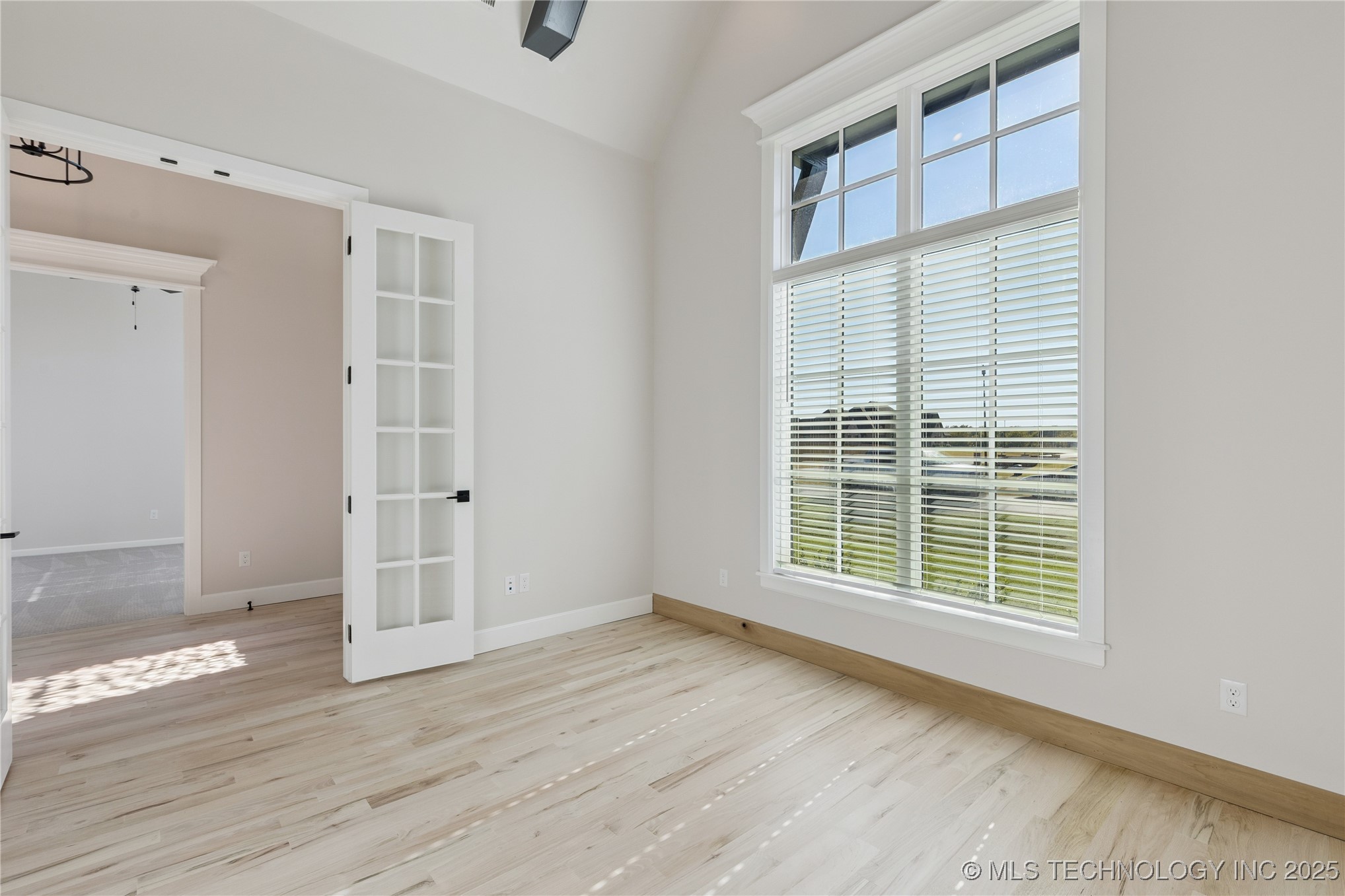 17527 S 52nd East Avenue Property Photo 36