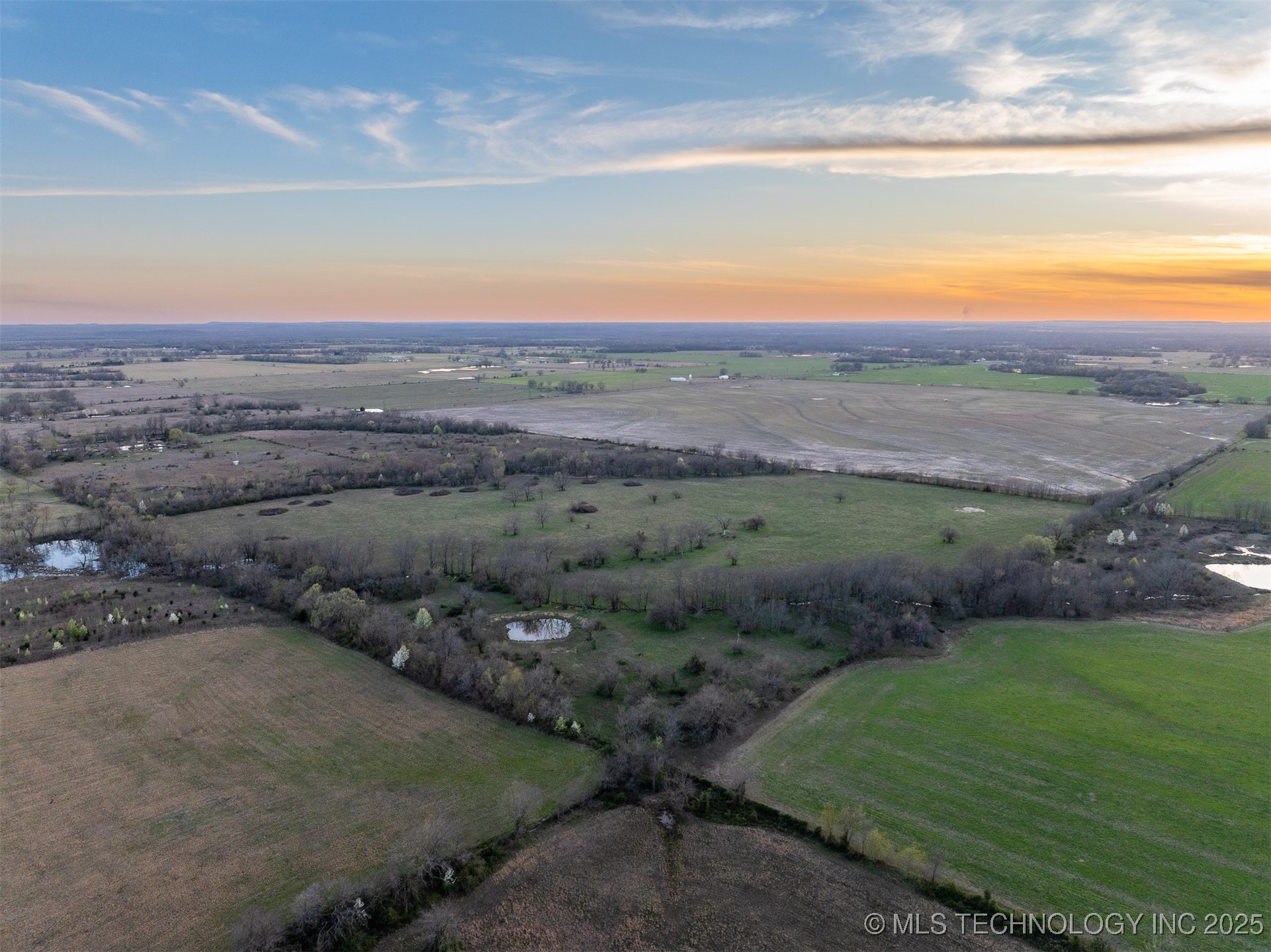 60 E 740 Road Property Photo 1