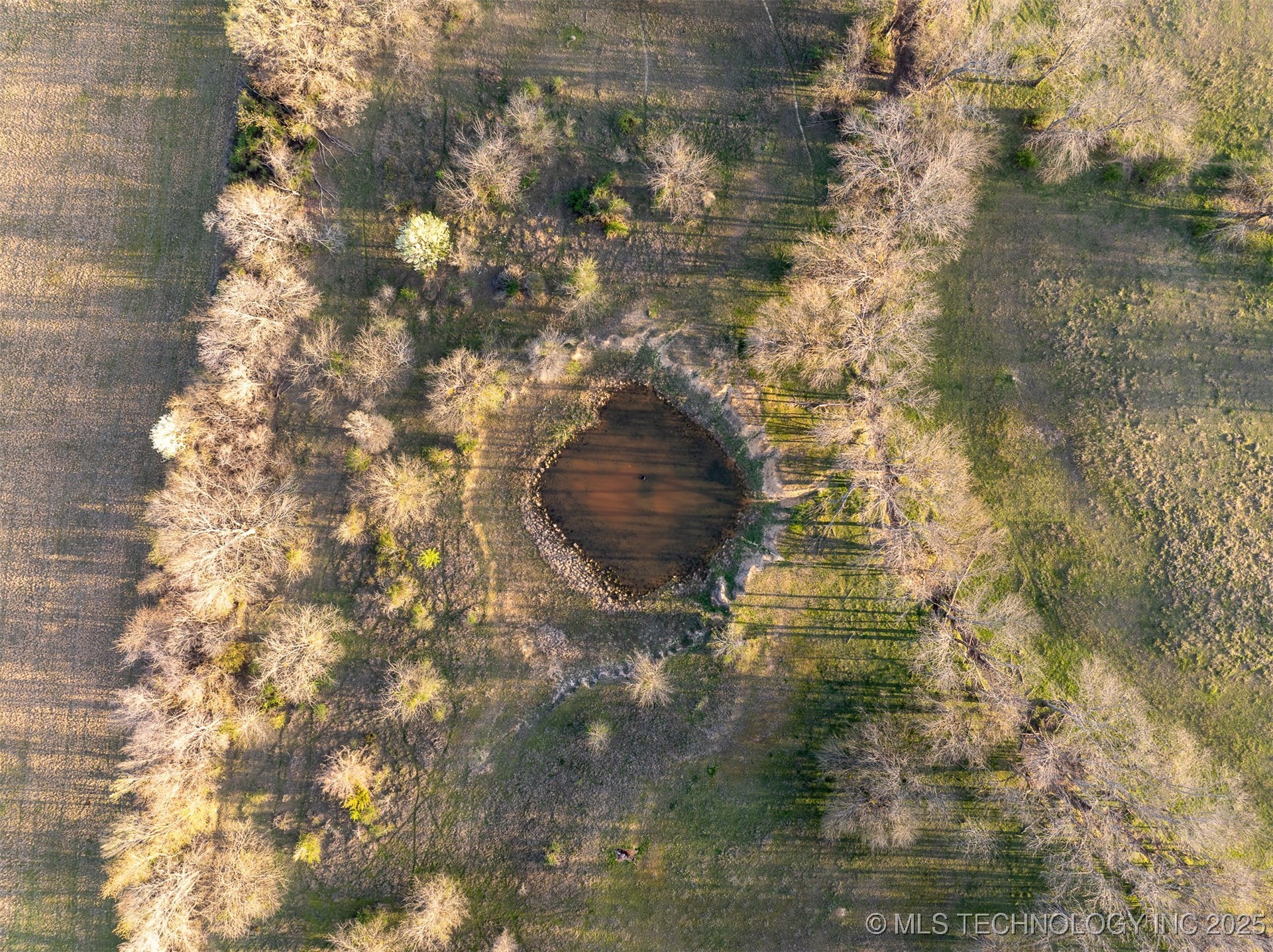 60 E 740 Road Property Photo 13