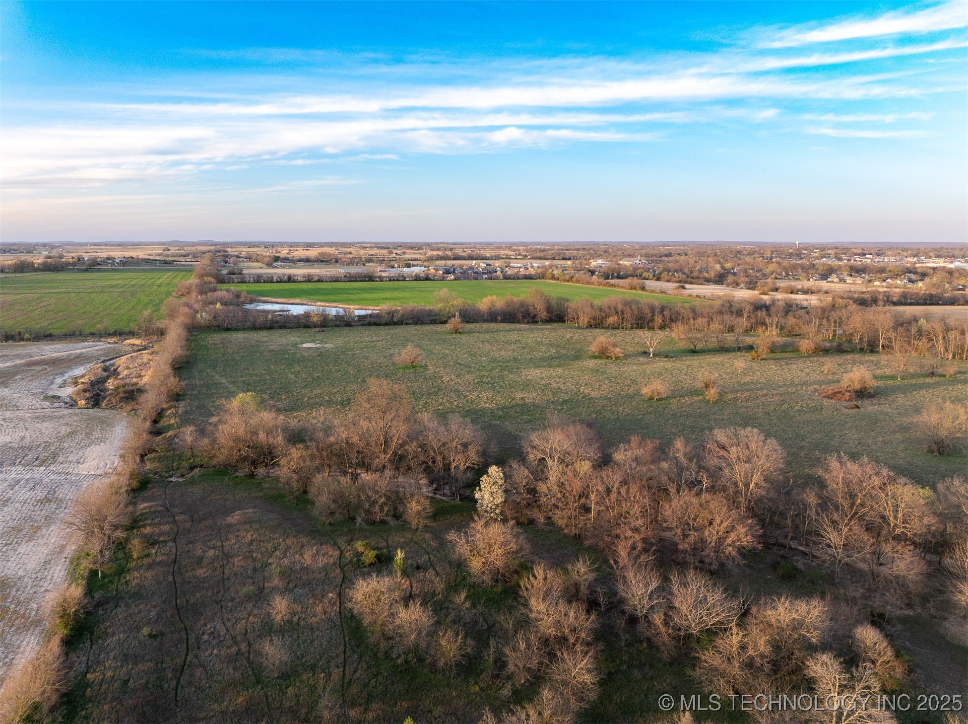 60 E 740 Road Property Photo 20