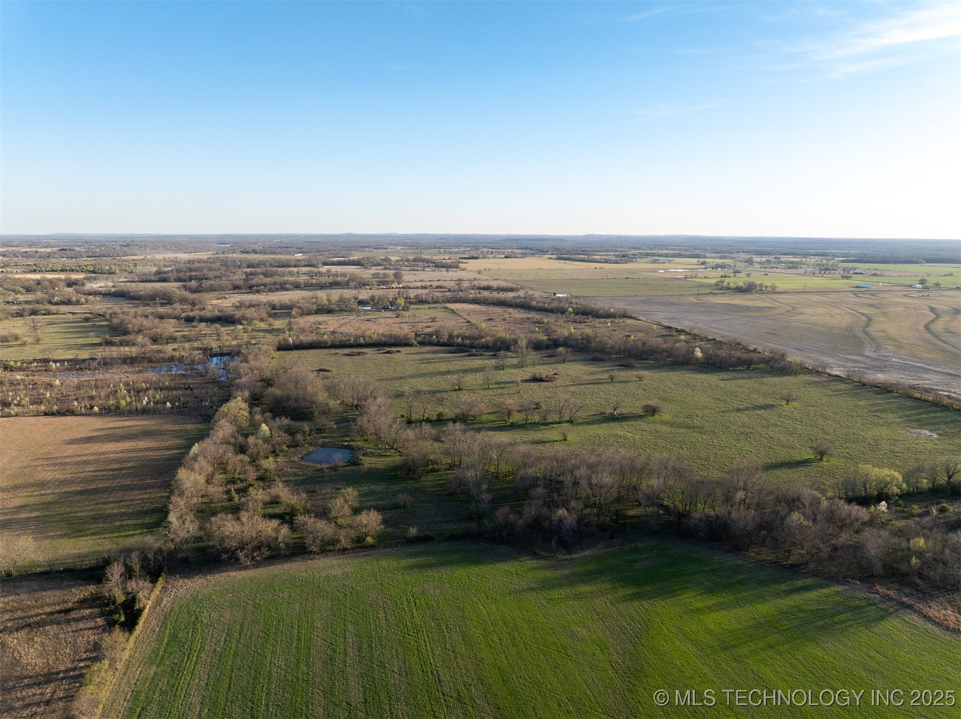 60 E 740 Road Property Photo 38