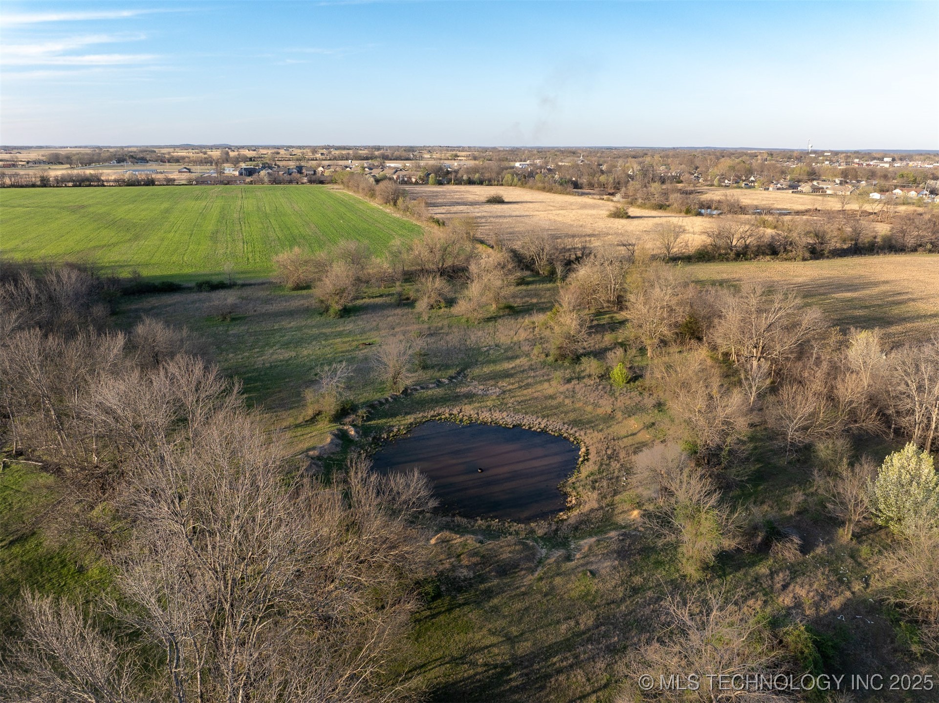 60 E 740 Road Property Photo 44