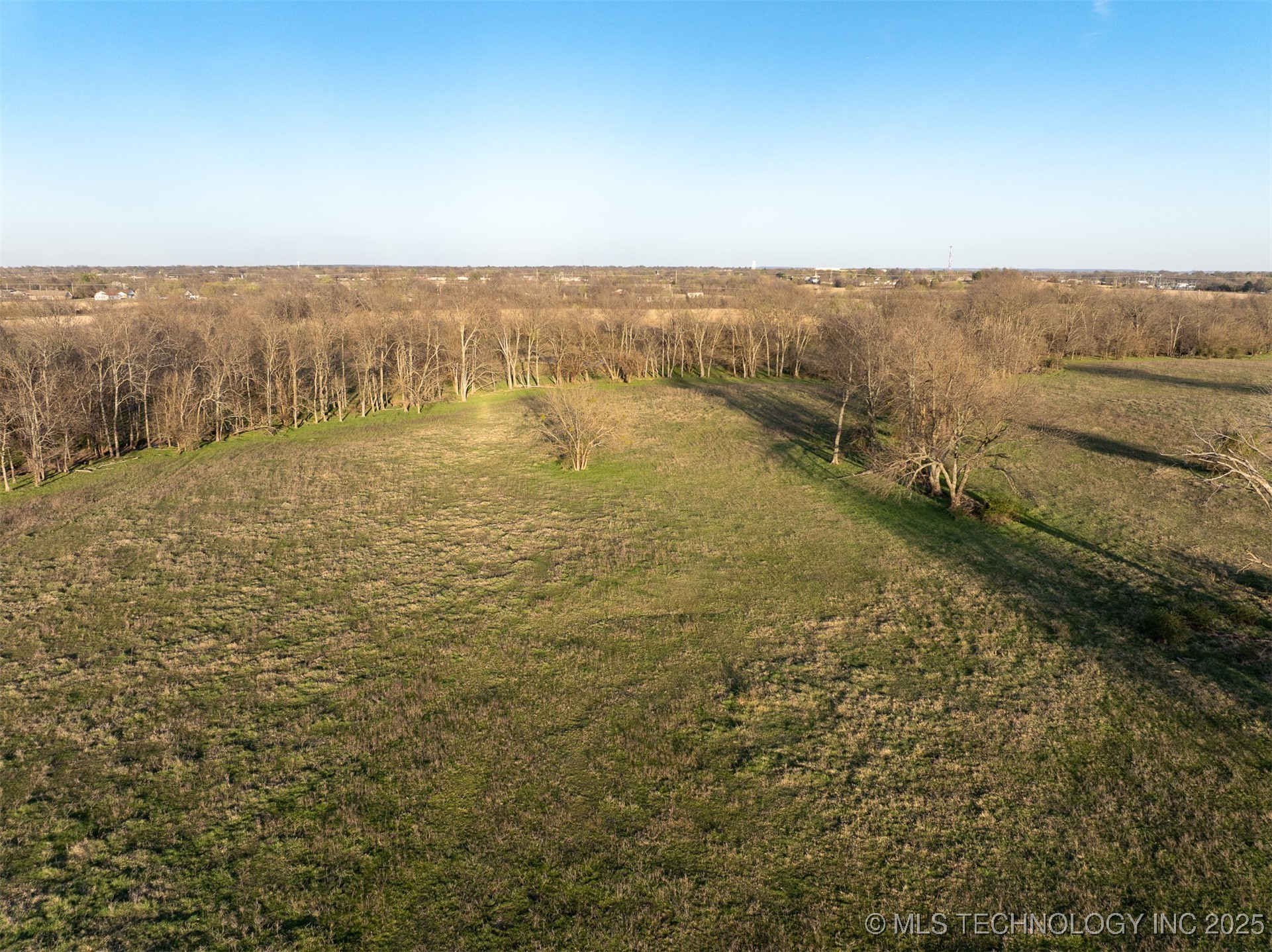 60 E 740 Road Property Photo 47