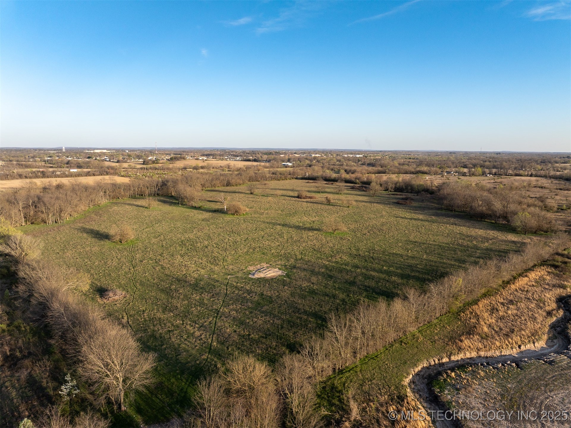 60 E 740 Road Property Photo 52