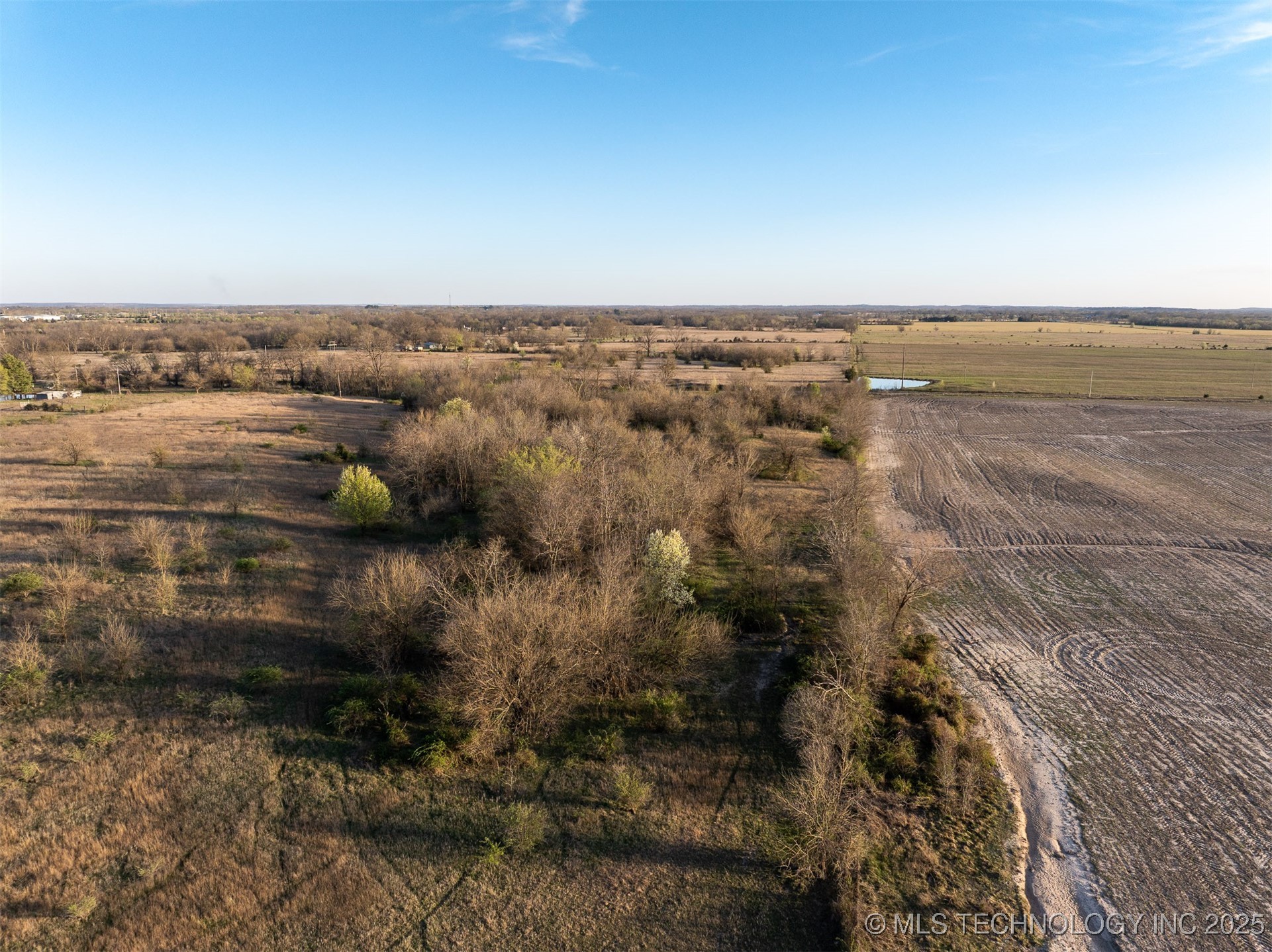 60 E 740 Road Property Photo 55