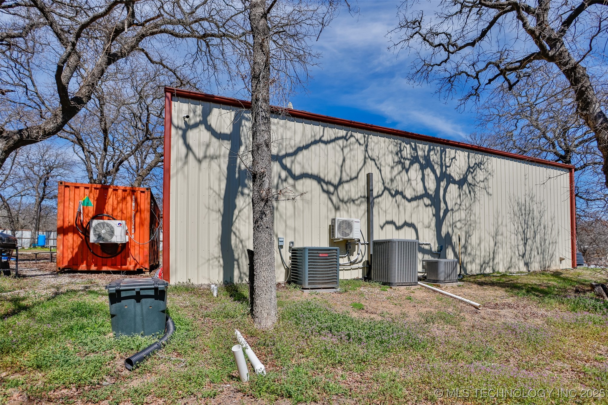 22127 Jimbo Property Photo 21