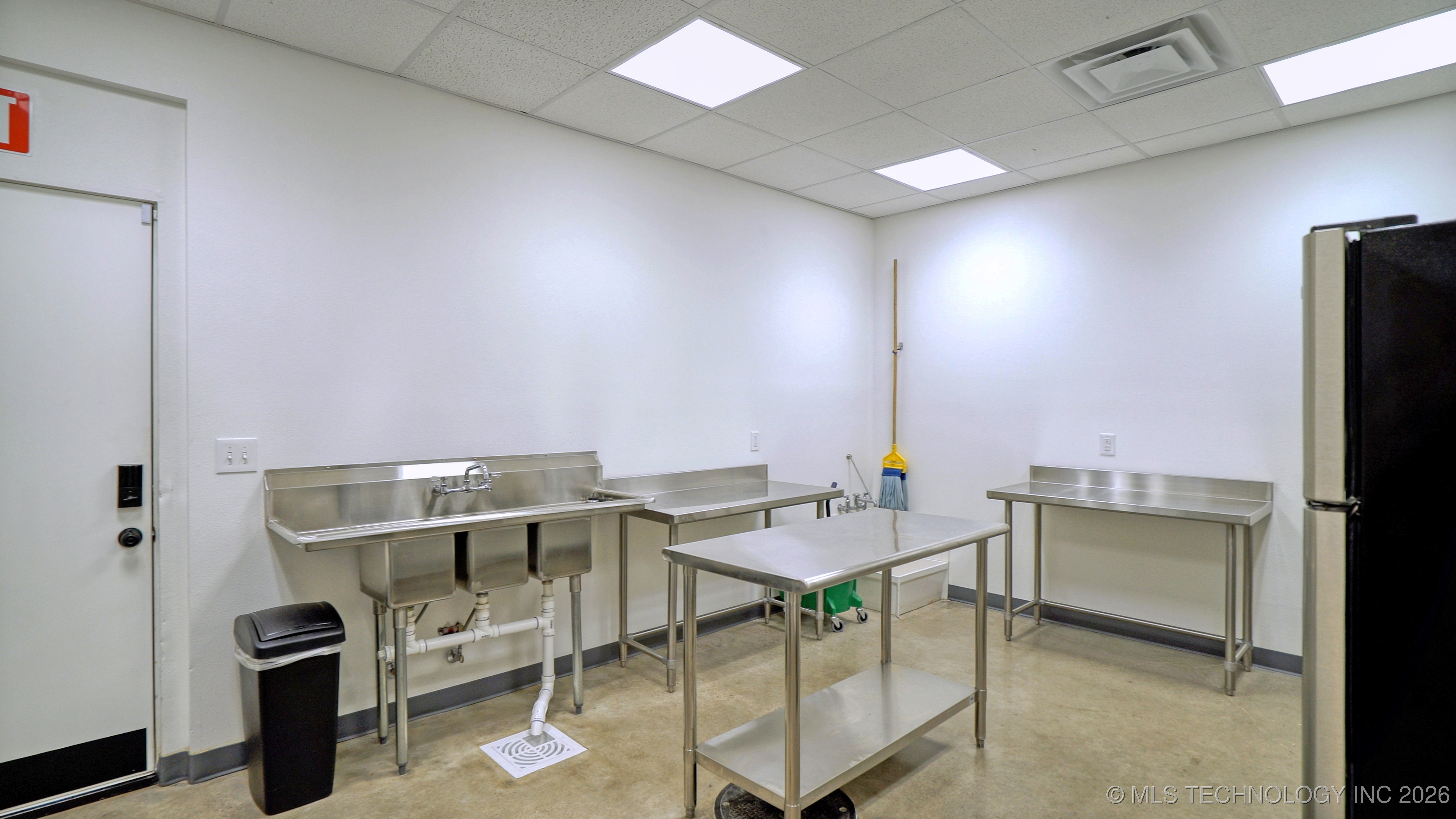 2511193 Property Photo 9