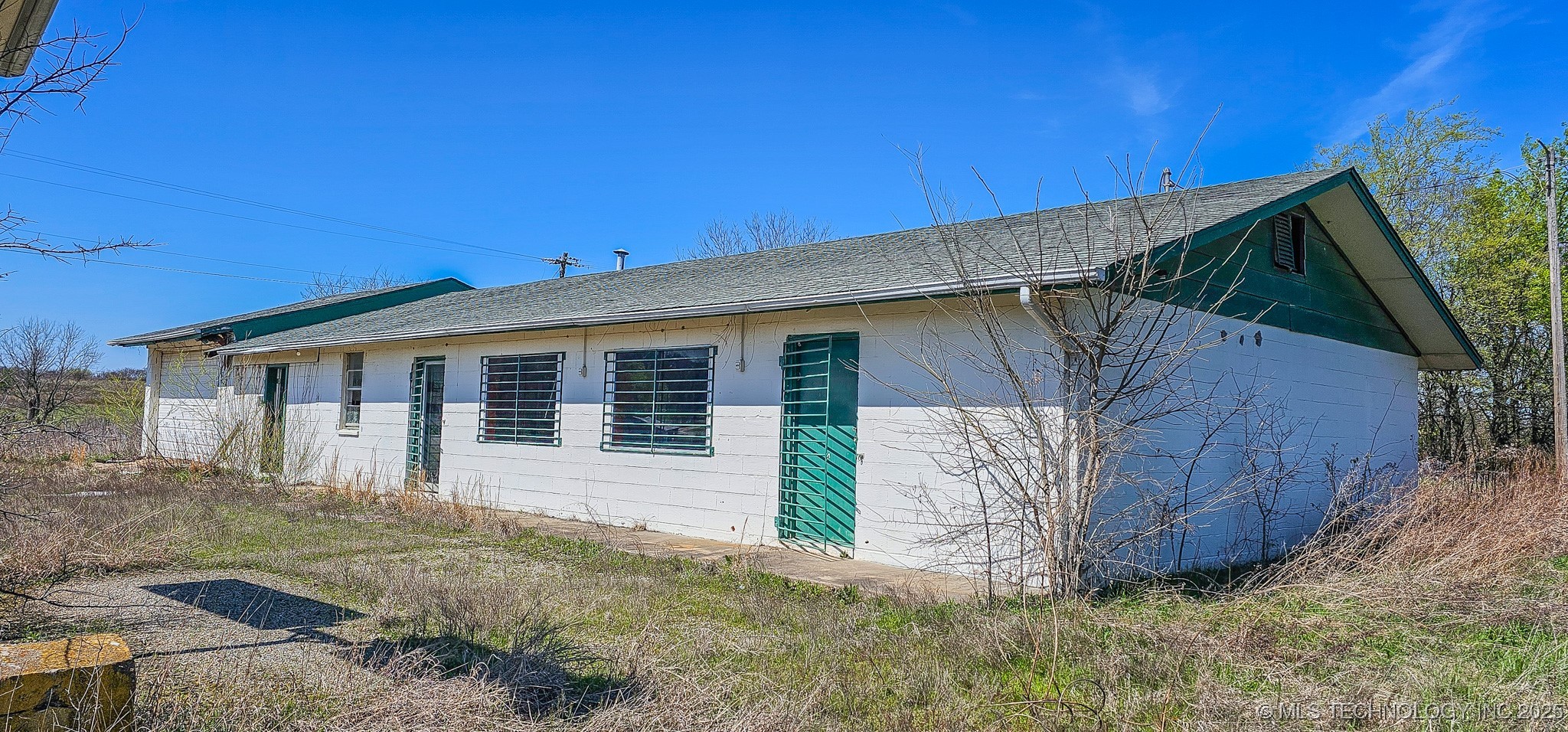 1 Hwy 9 W Property Photo 3