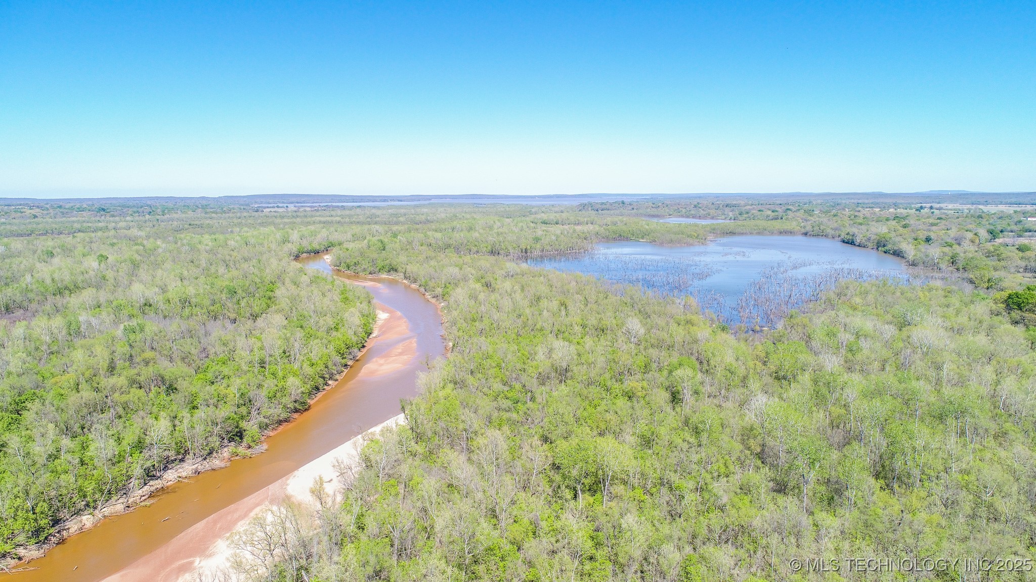 669 Kiowa Road Property Photo 3