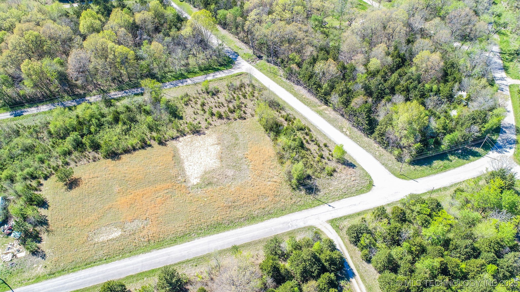 107 E Lakeshore Drive Property Photo 16