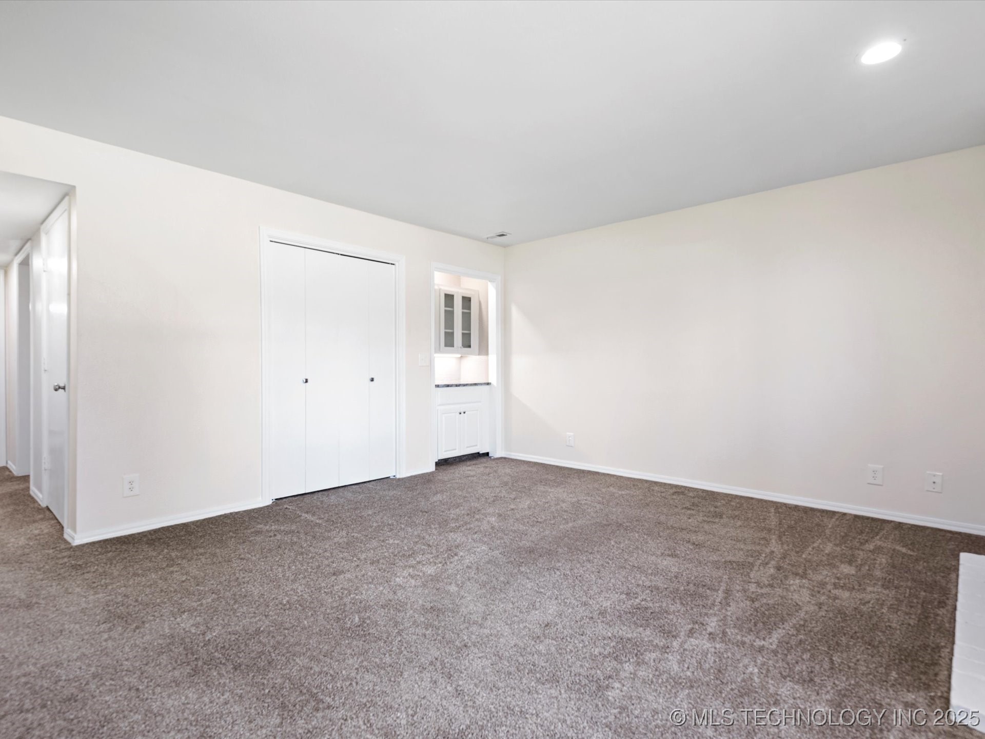 428 S Shawnee Avenue Property Photo 4