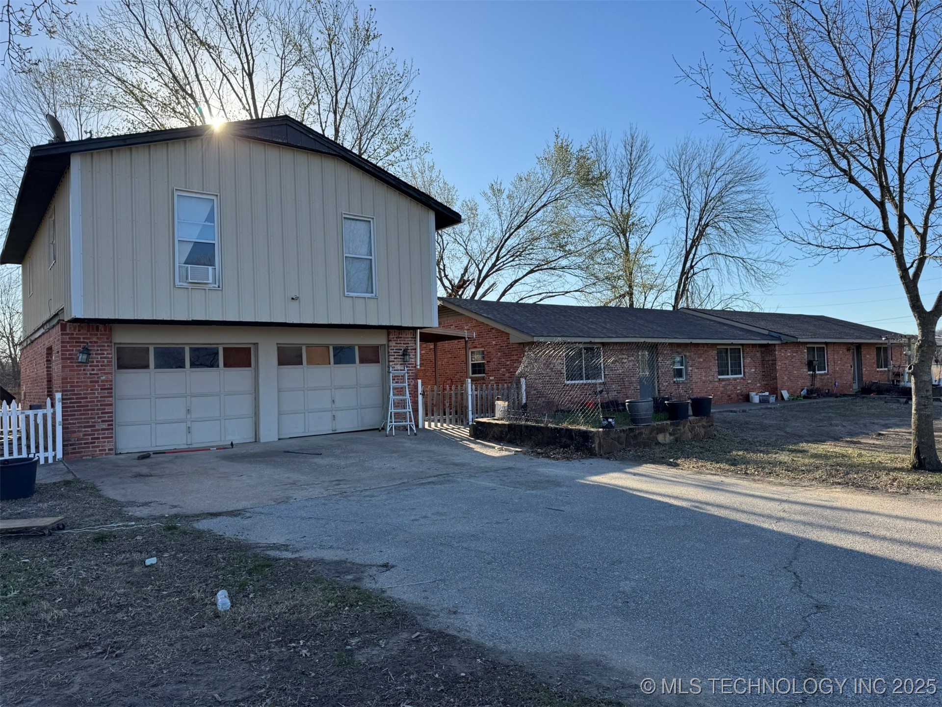 20850 N 3946 Road Property Photo 1