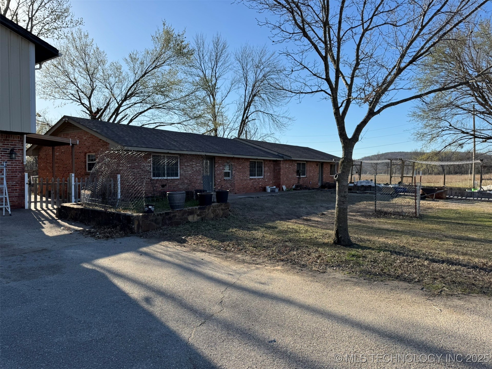 20850 N 3946 Road Property Photo 3