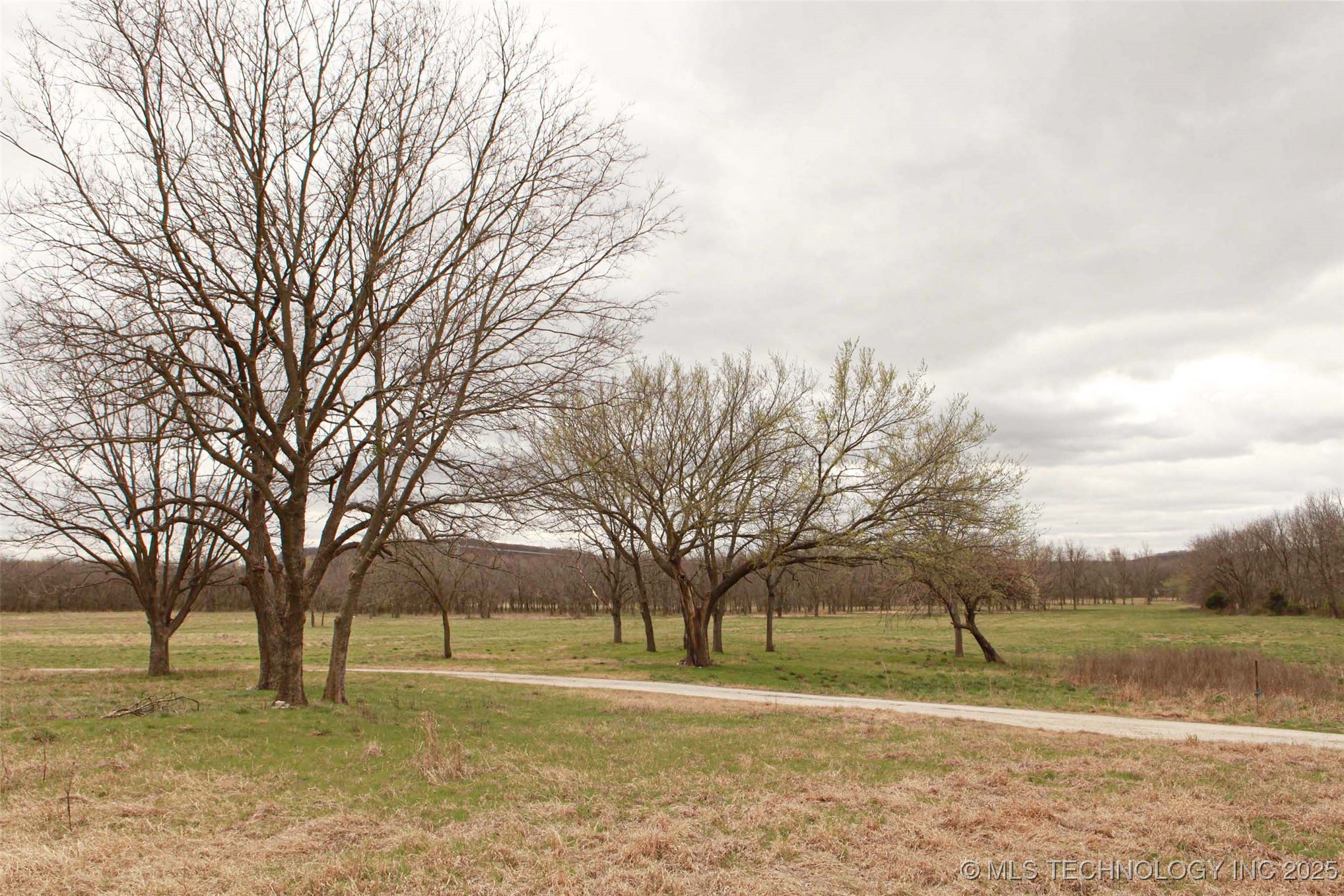 2012 W 88th Street North Property Photo 5