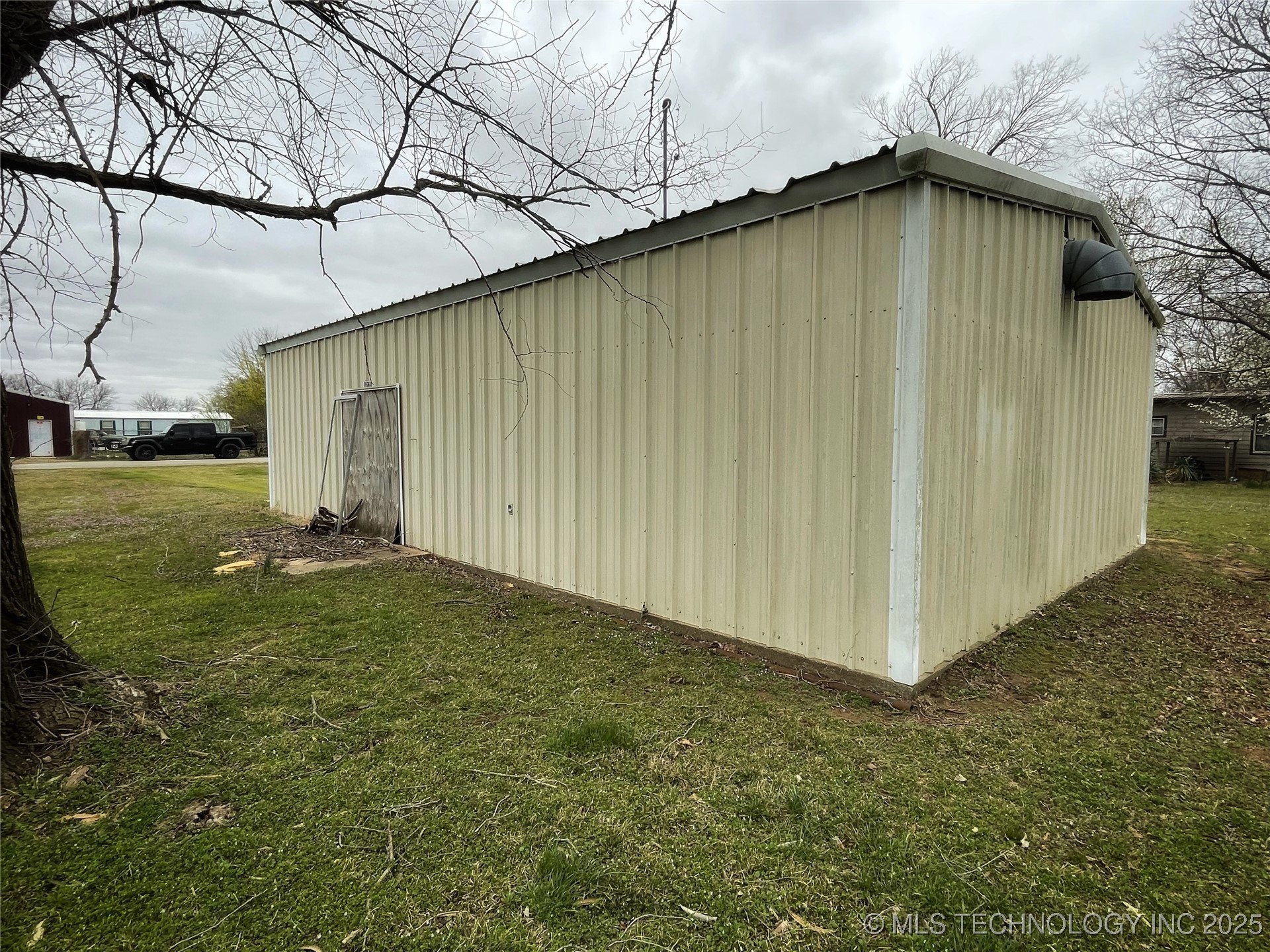 454 W Lakeview Avenue Property Photo 6