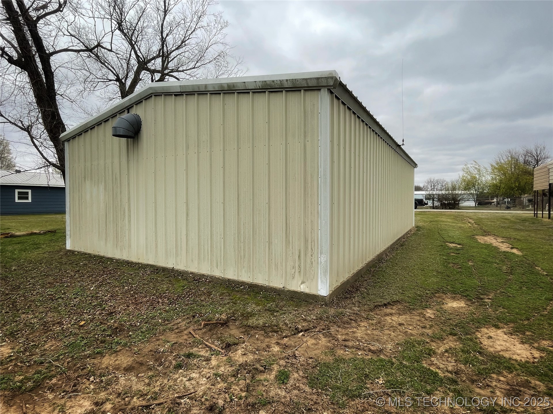 454 W Lakeview Avenue Property Photo 7