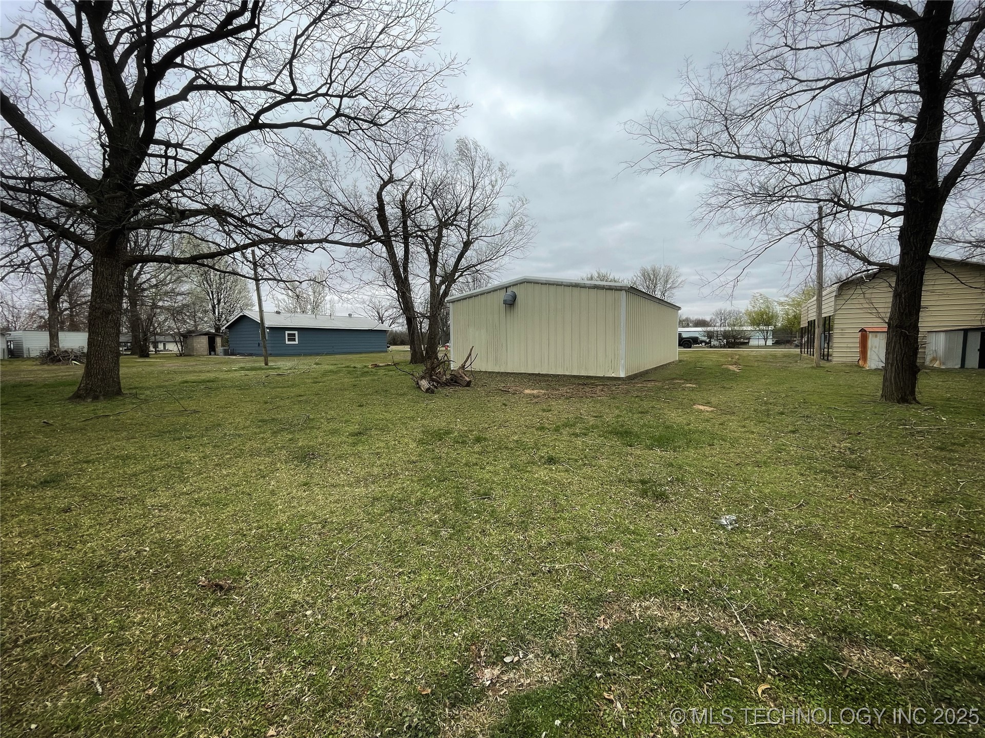 454 W Lakeview Avenue Property Photo 8