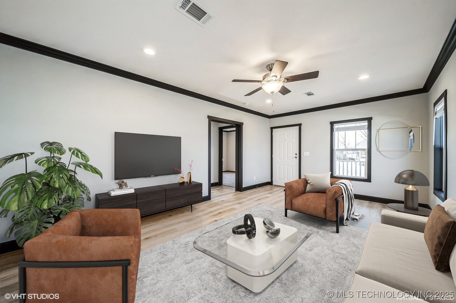 1103 Kyle Avenue Property Photo 3