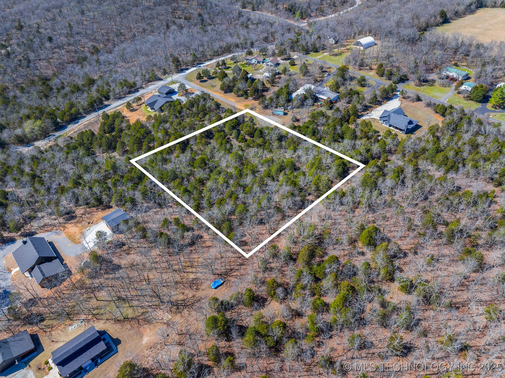 99999 963 Property Photo 3