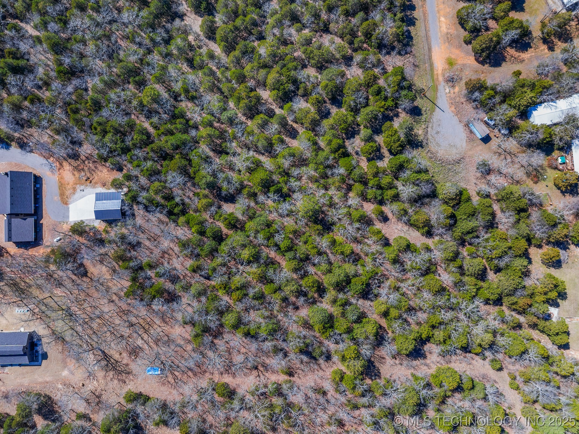 99999 963 Property Photo 15