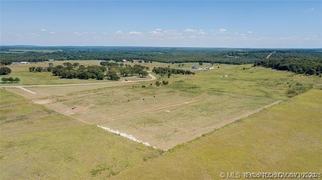 523 County Road 2280 Property Photo 4