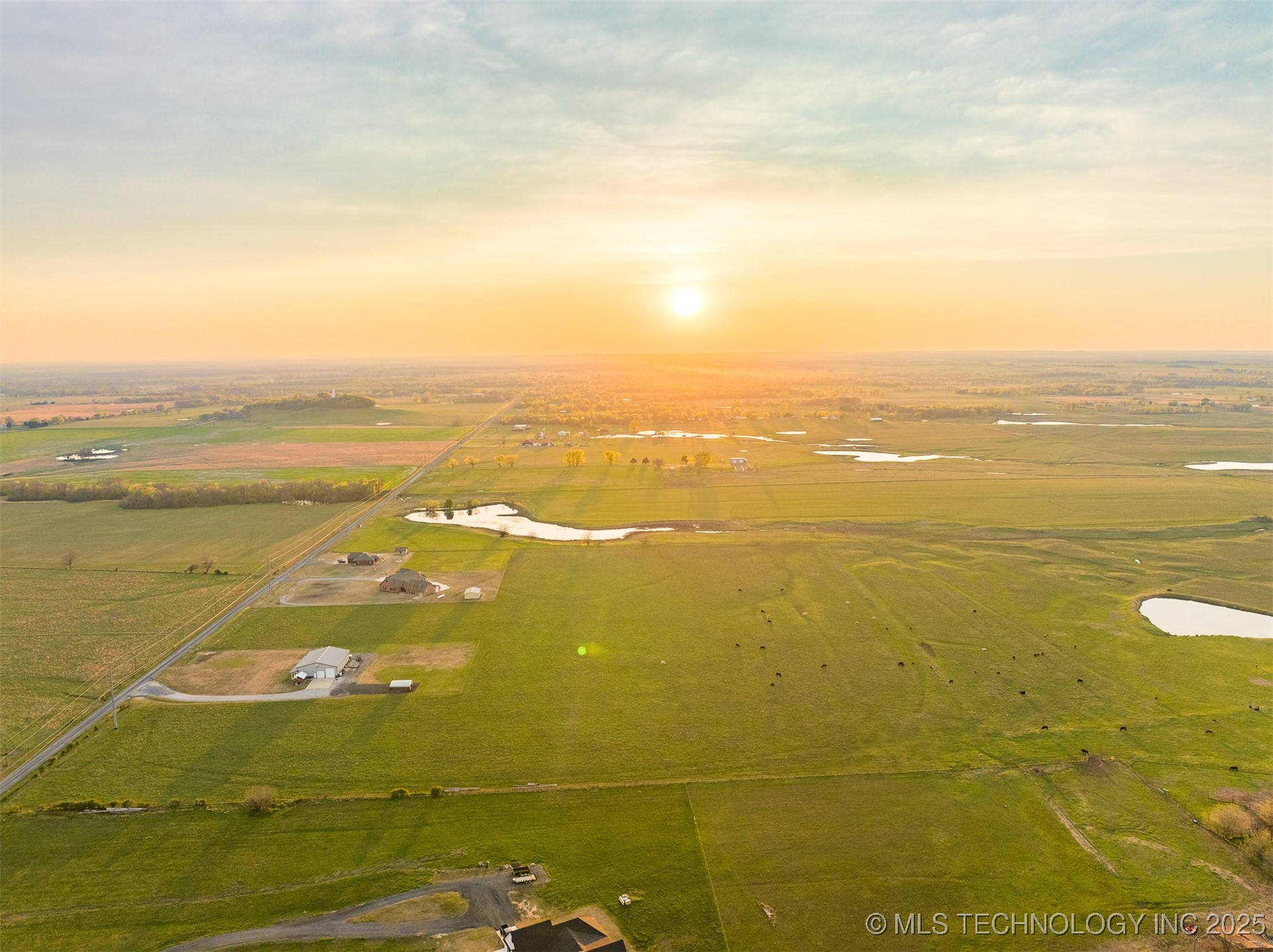 2 S 720 Road Property Photo 2