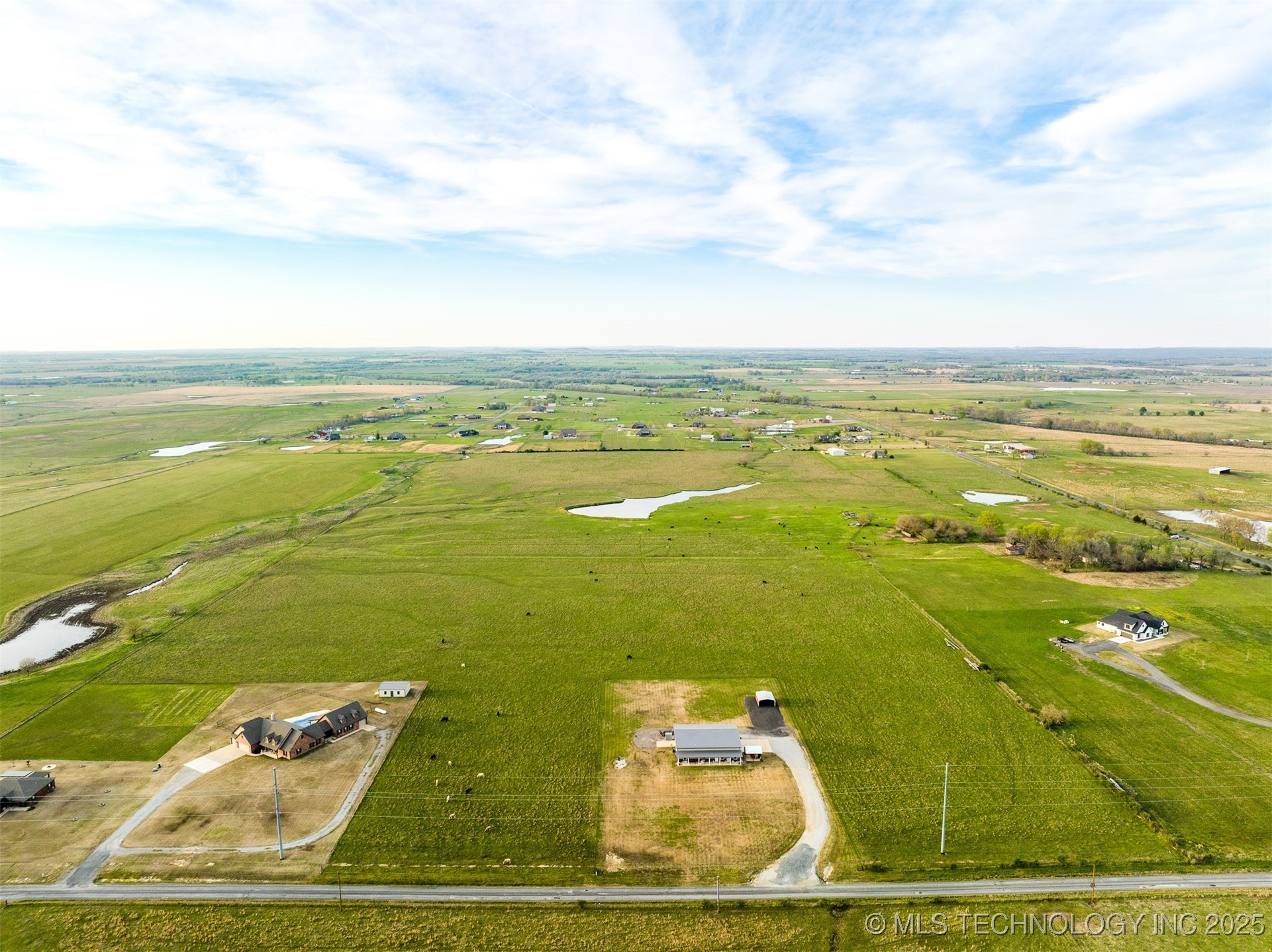 2 S 720 Road Property Photo 8