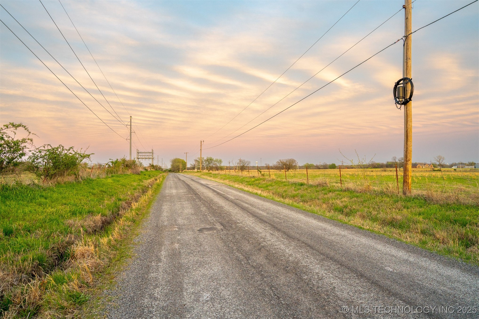 2 S 720 Road Property Photo 18