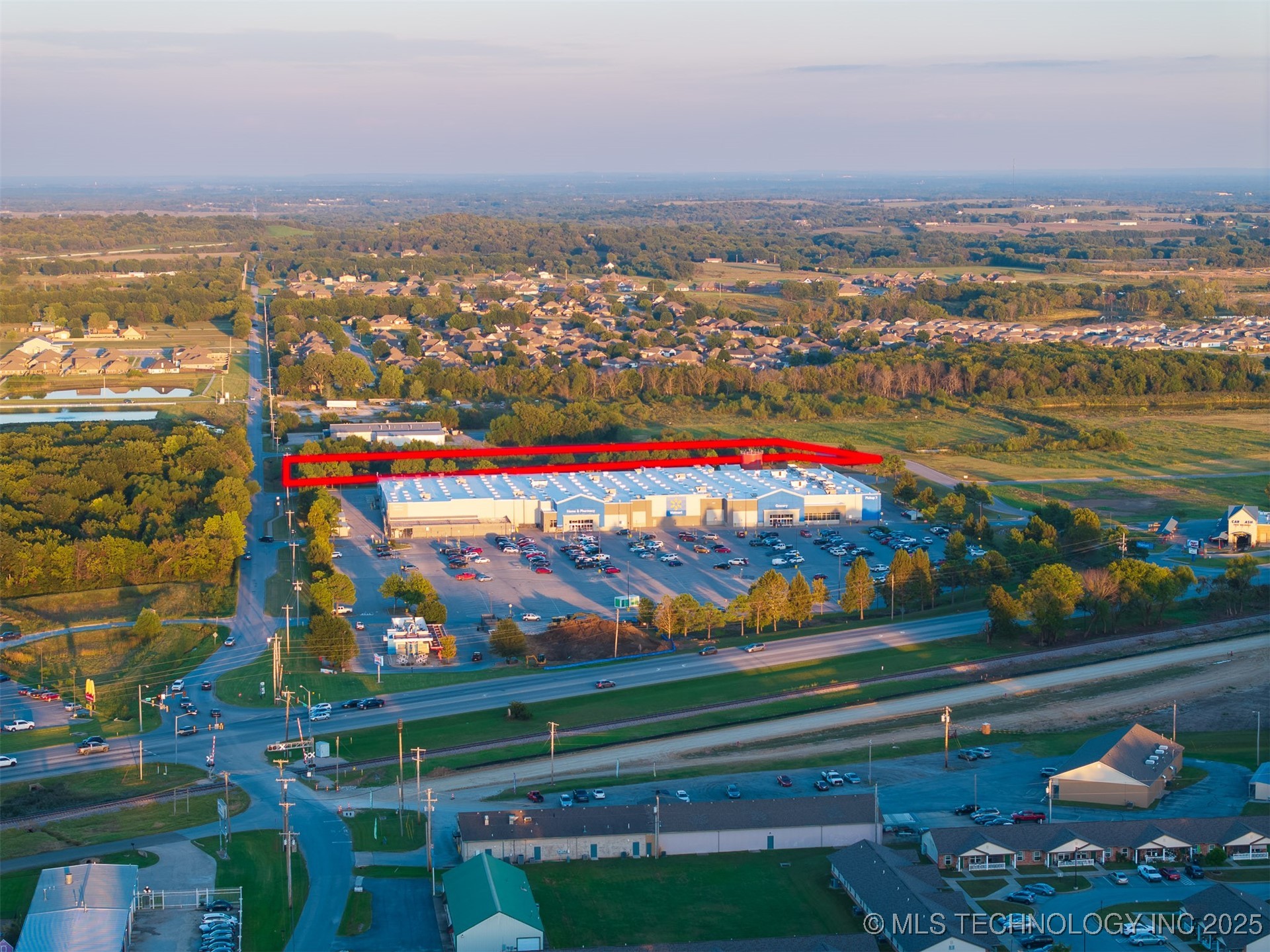 1 S 272nd East Avenue Property Photo 5