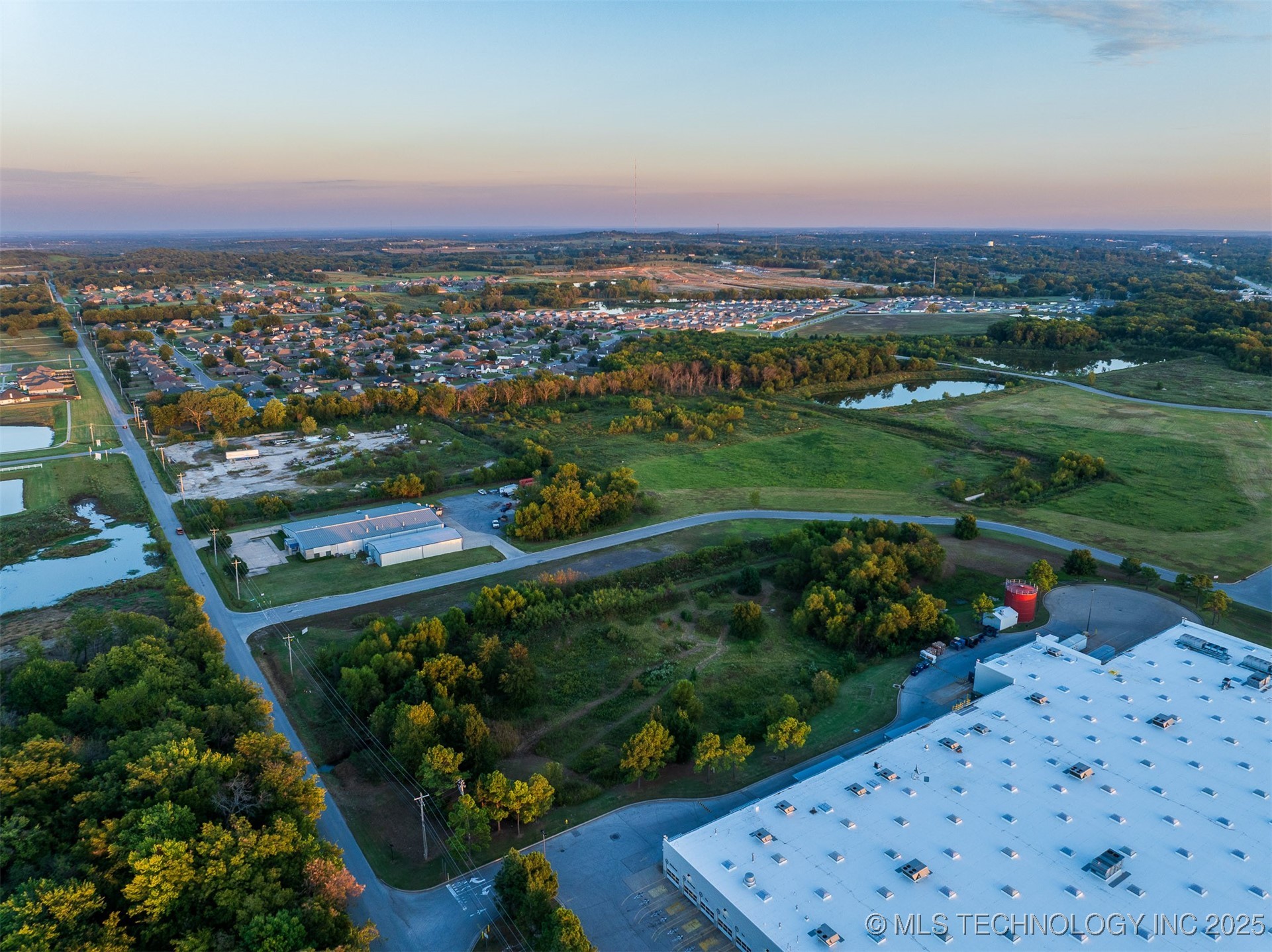 1 S 272nd East Avenue Property Photo 13
