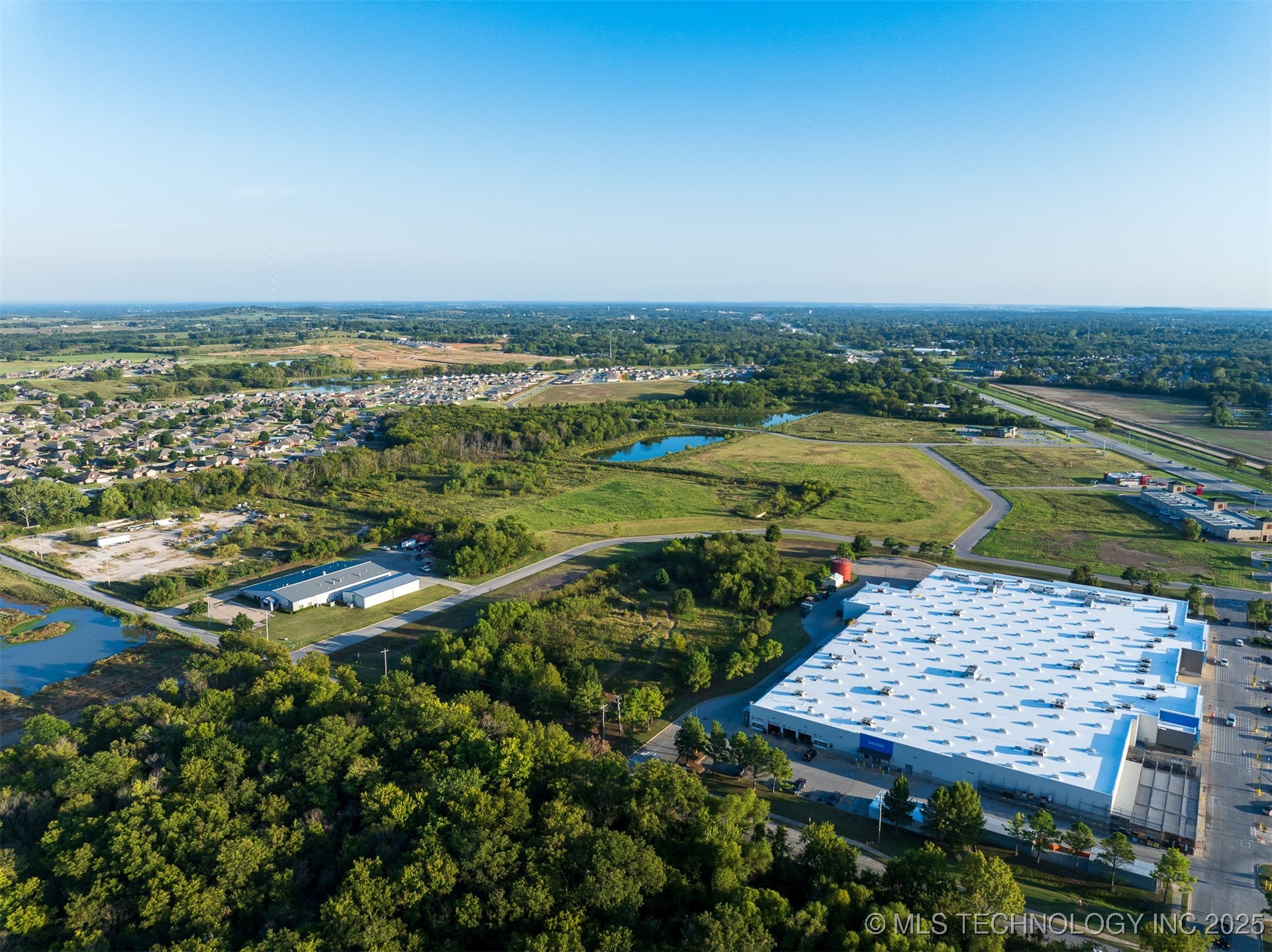 1 S 272nd East Avenue Property Photo 24