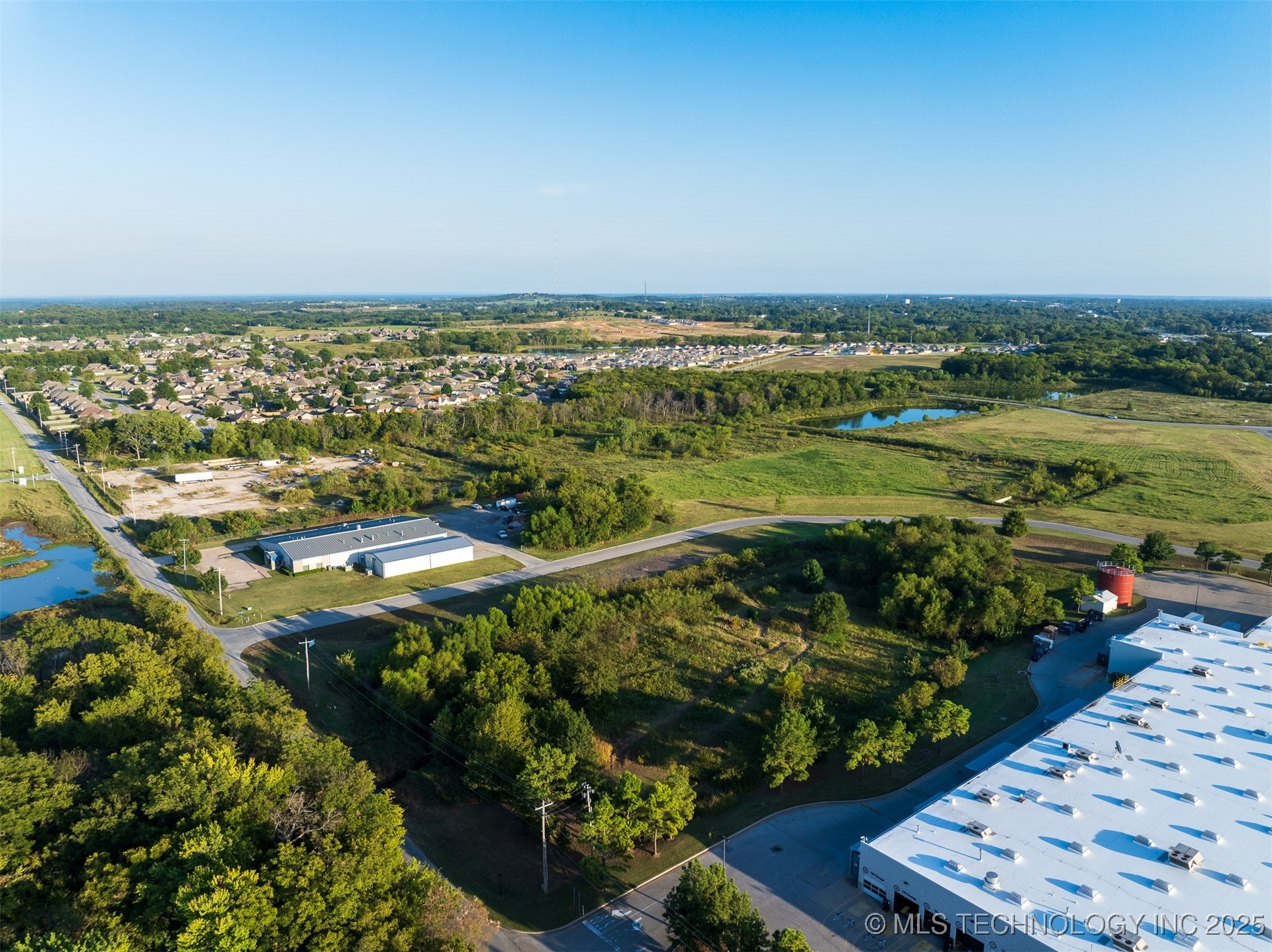 1 S 272nd East Avenue Property Photo 30