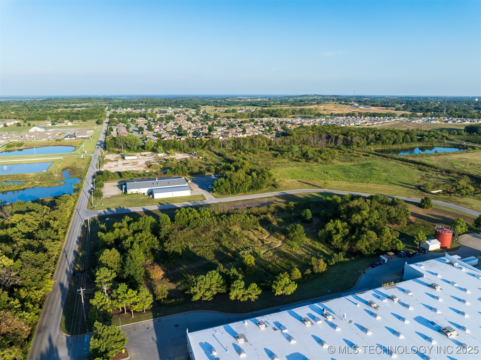 1 S 272nd East Avenue Property Photo 31