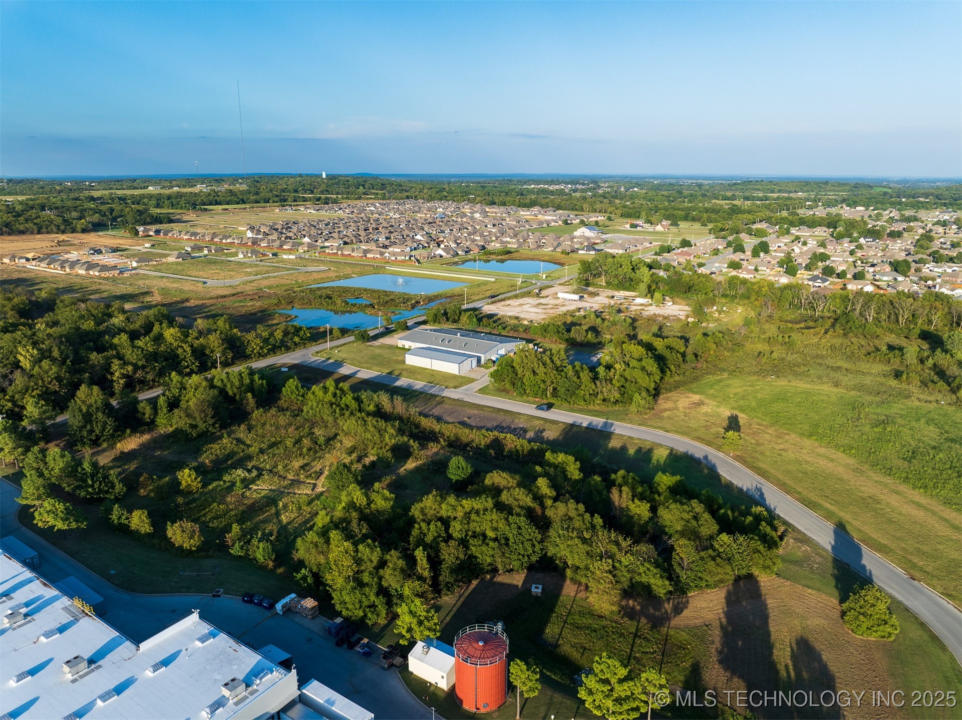 1 S 272nd East Avenue Property Photo 33