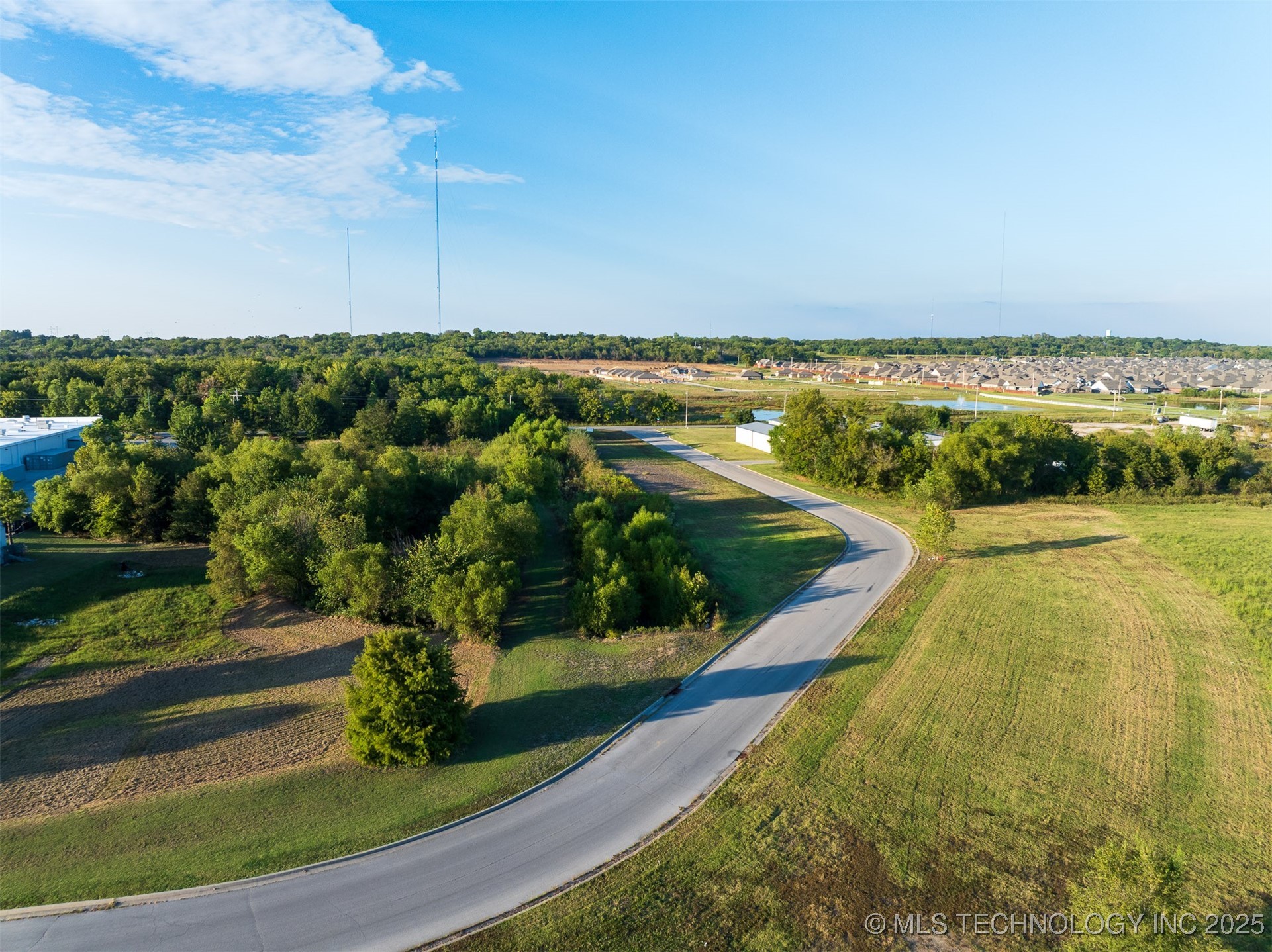 1 S 272nd East Avenue Property Photo 40