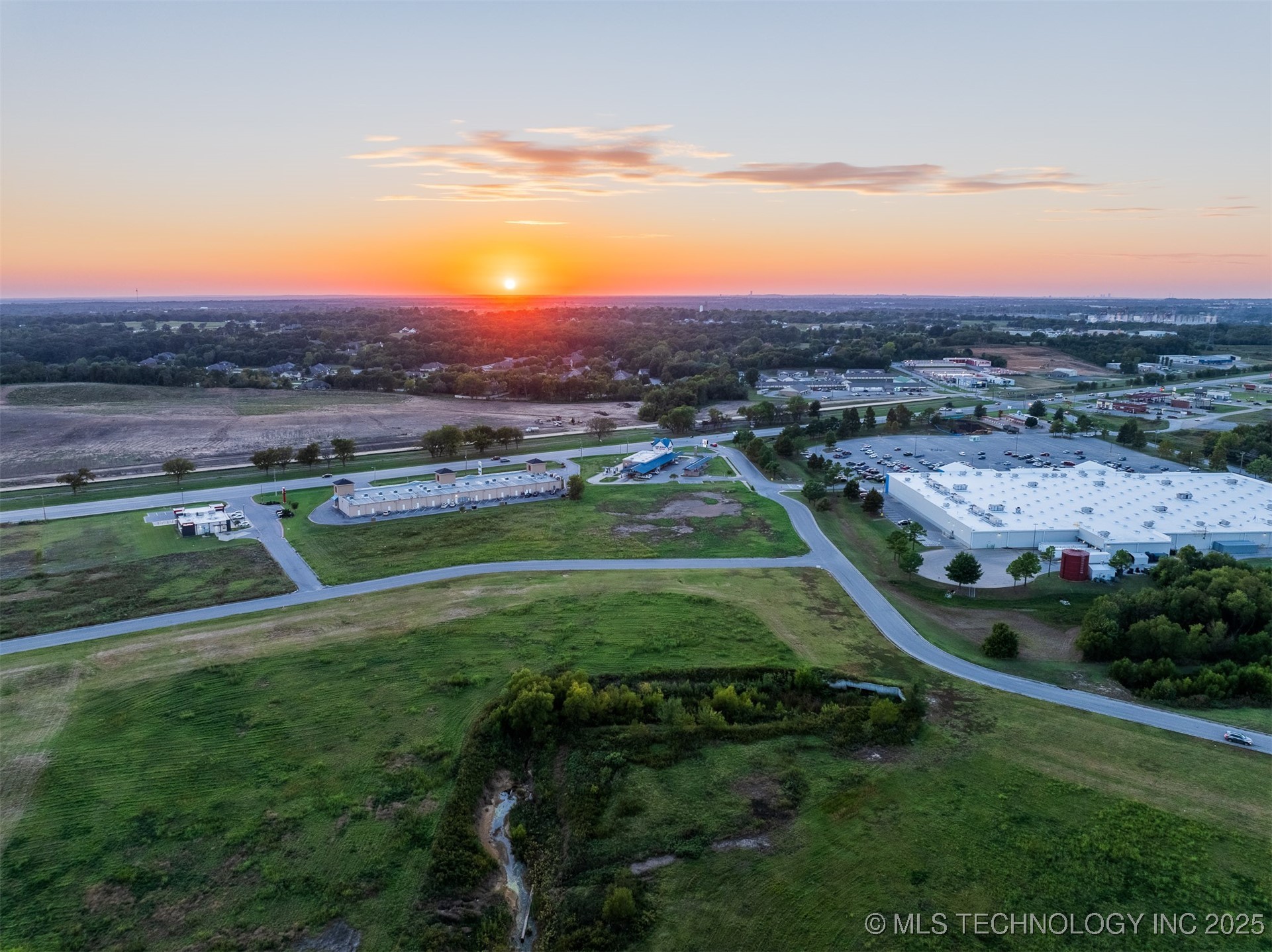 1 S 271st East Avenue Property Photo 4
