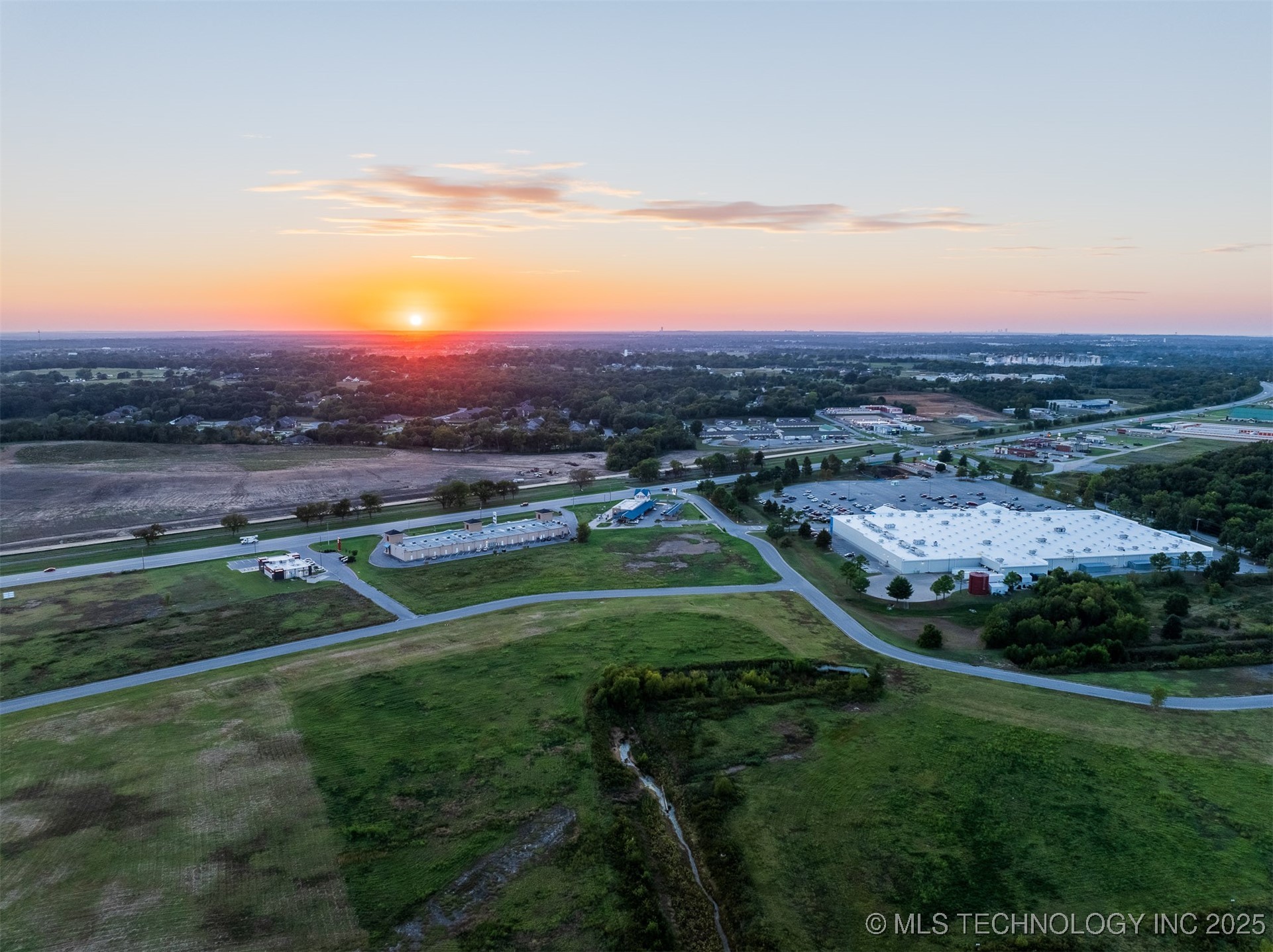1 S 271st East Avenue Property Photo 15