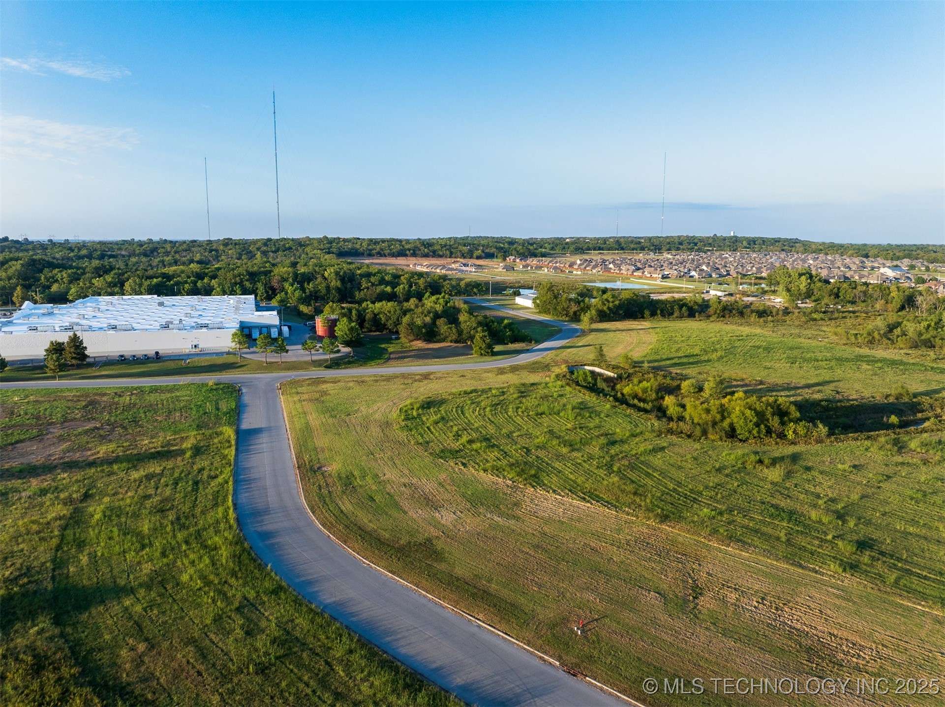 1 S 271st East Avenue Property Photo 18