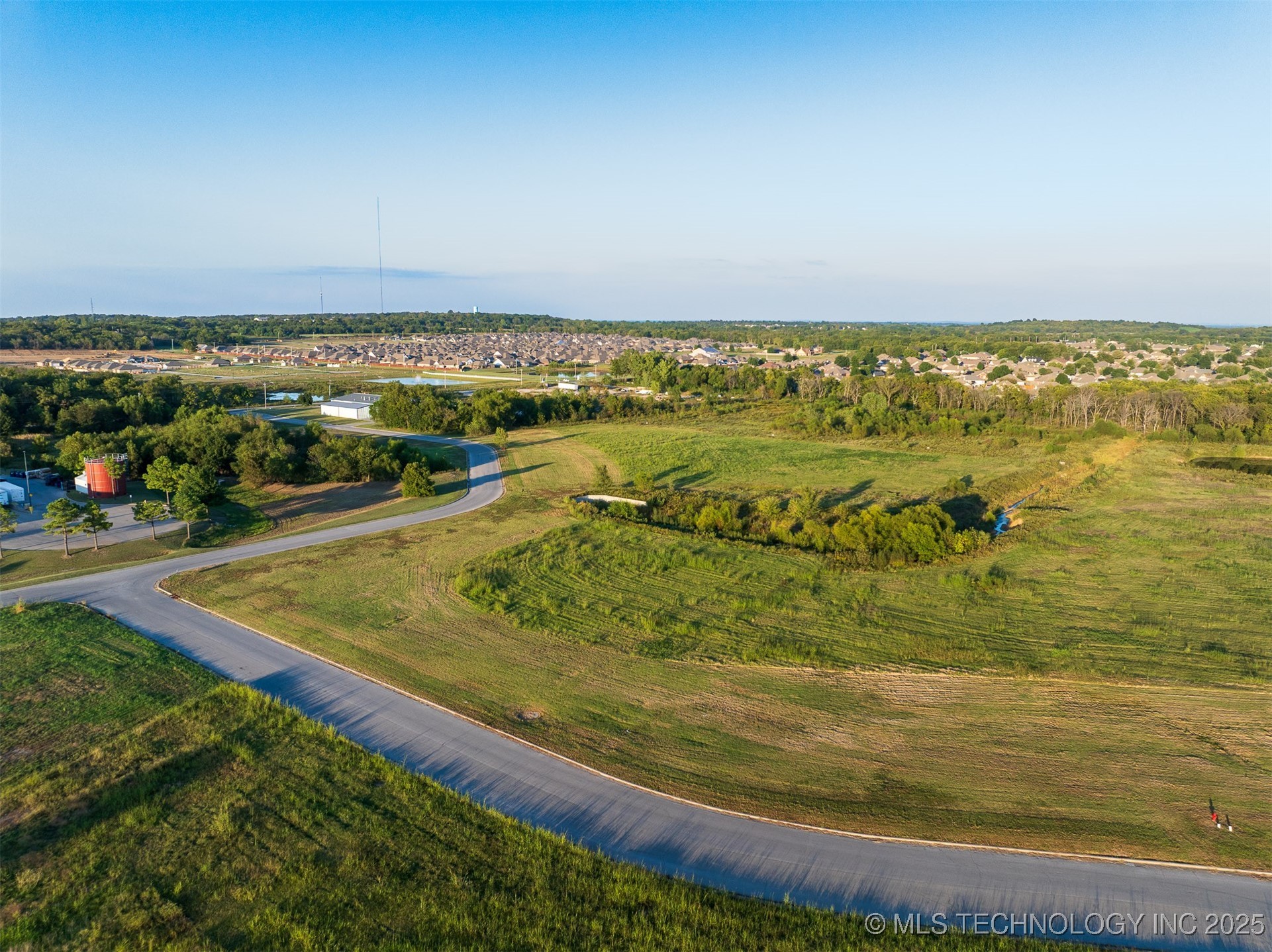 1 S 271st East Avenue Property Photo 19