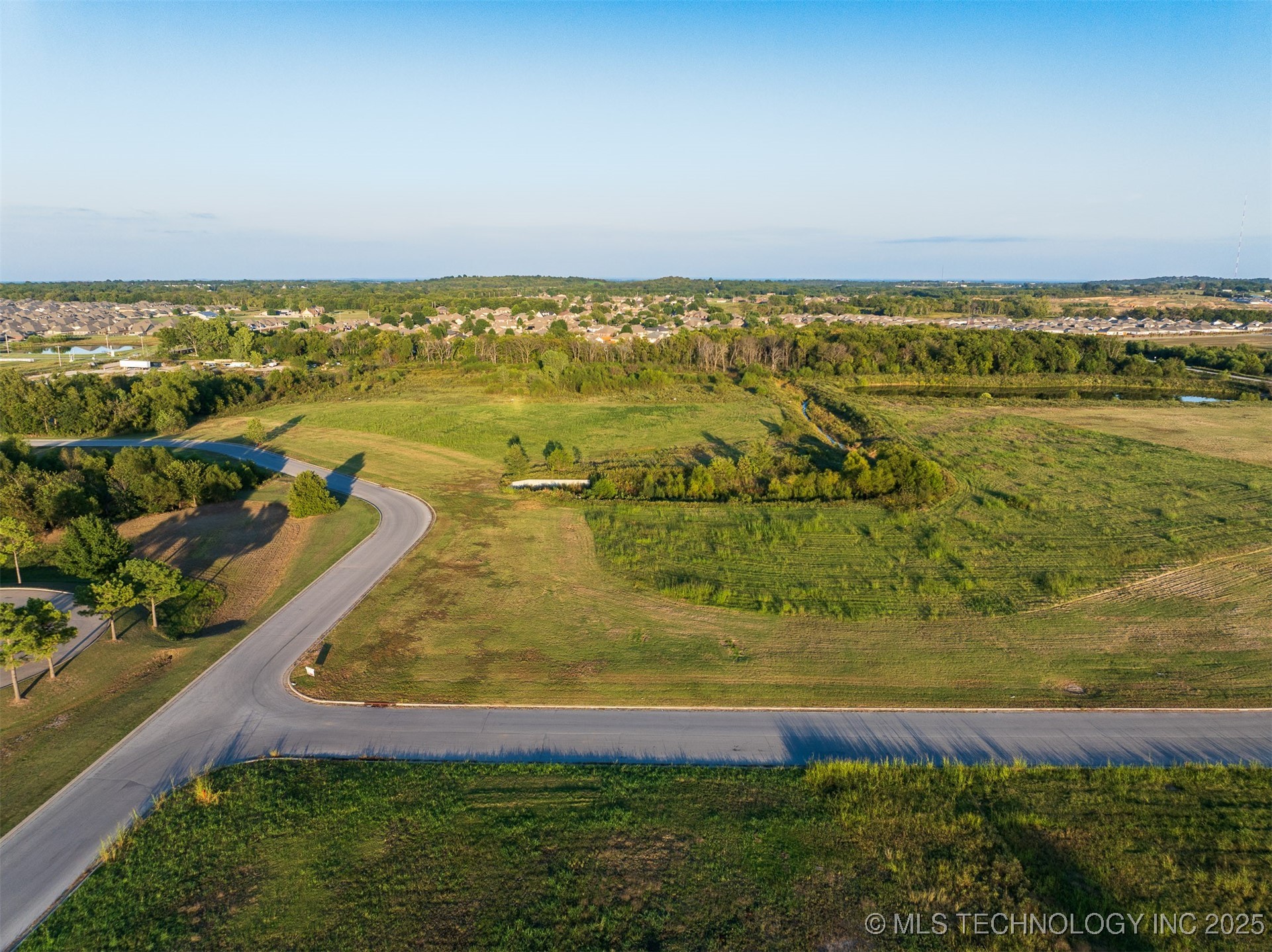 1 S 271st East Avenue Property Photo 21