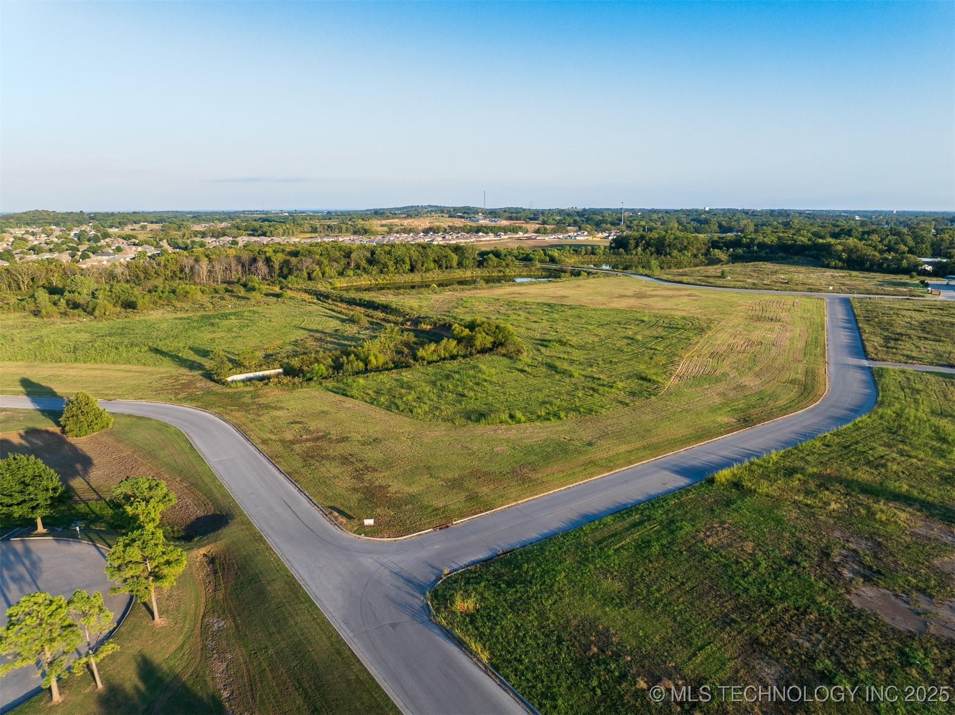 1 S 271st East Avenue Property Photo 22