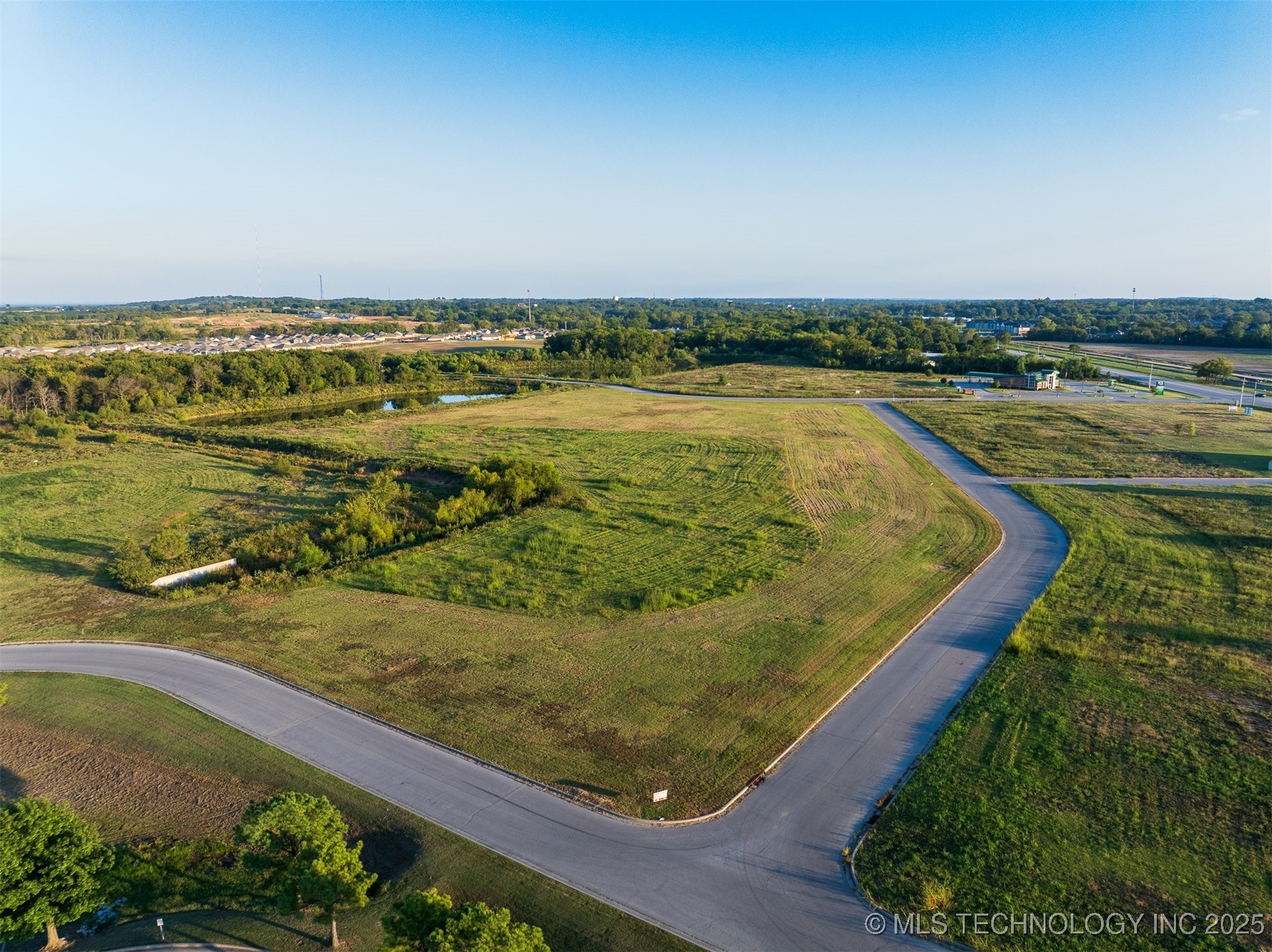 1 S 271st East Avenue Property Photo 23