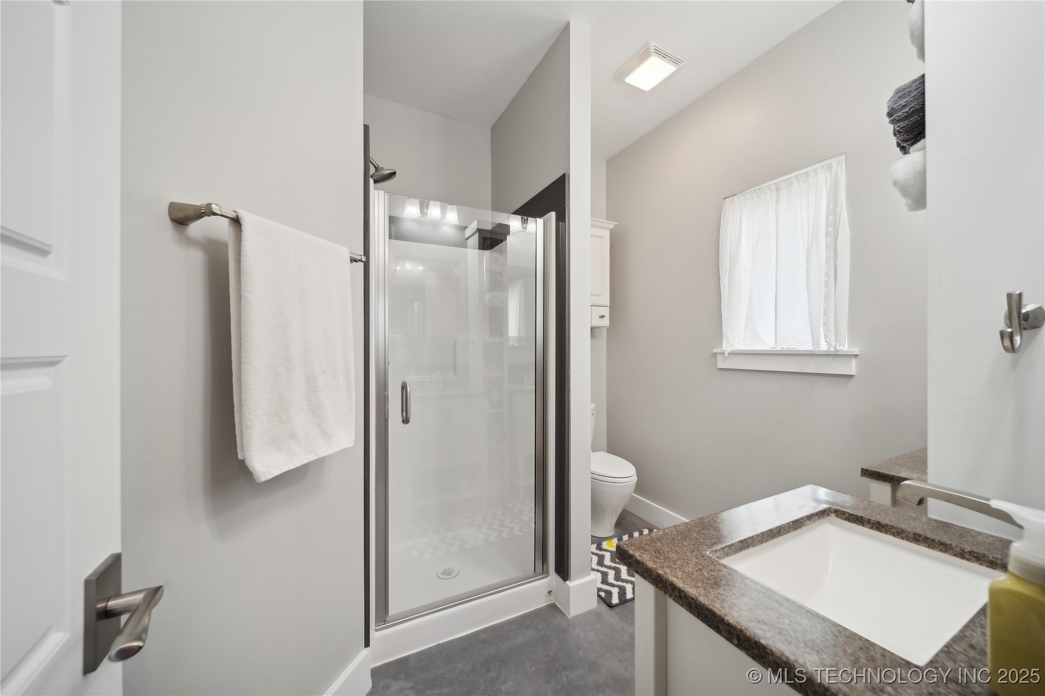 9433 S 282nd East Avenue Property Photo 30