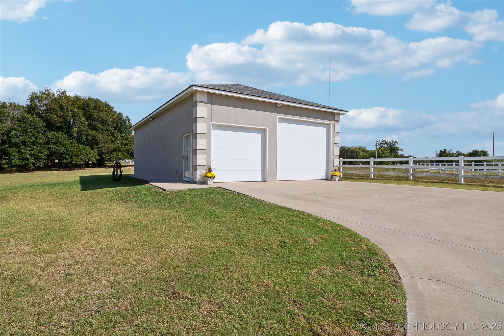 9433 S 282nd East Avenue Property Photo 51