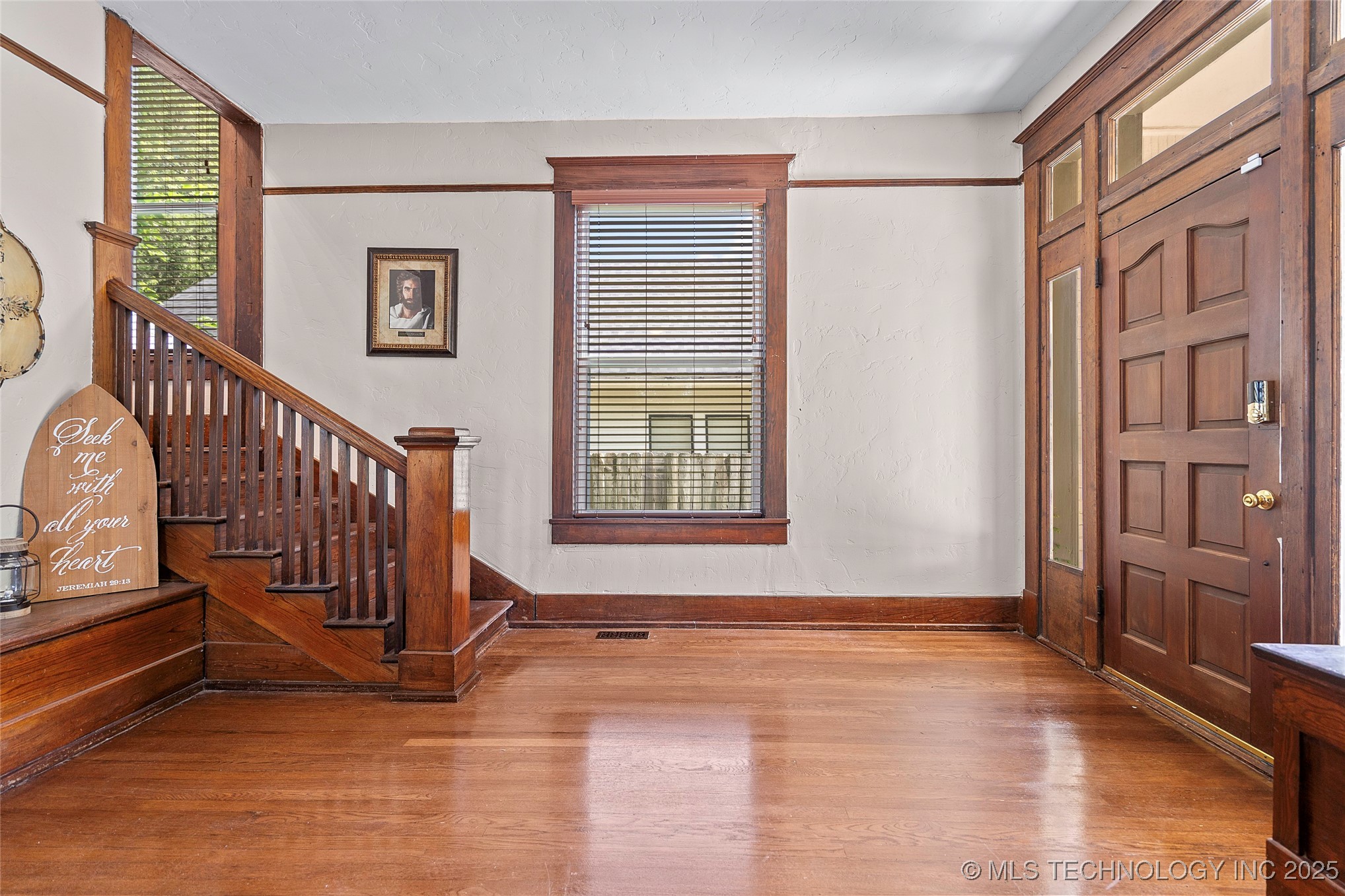 121 F Sw Property Photo 2