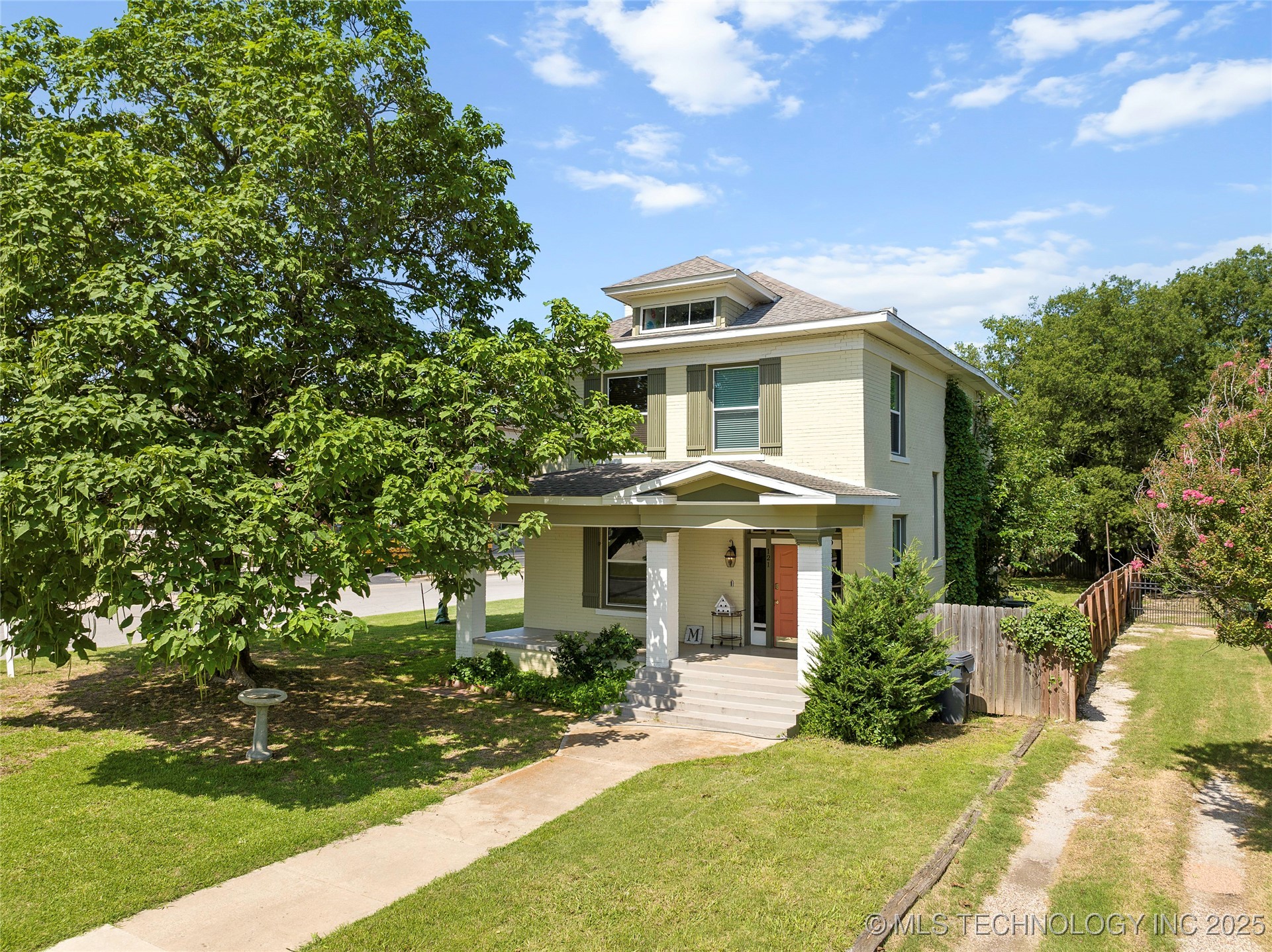 121 F Sw Property Photo 5