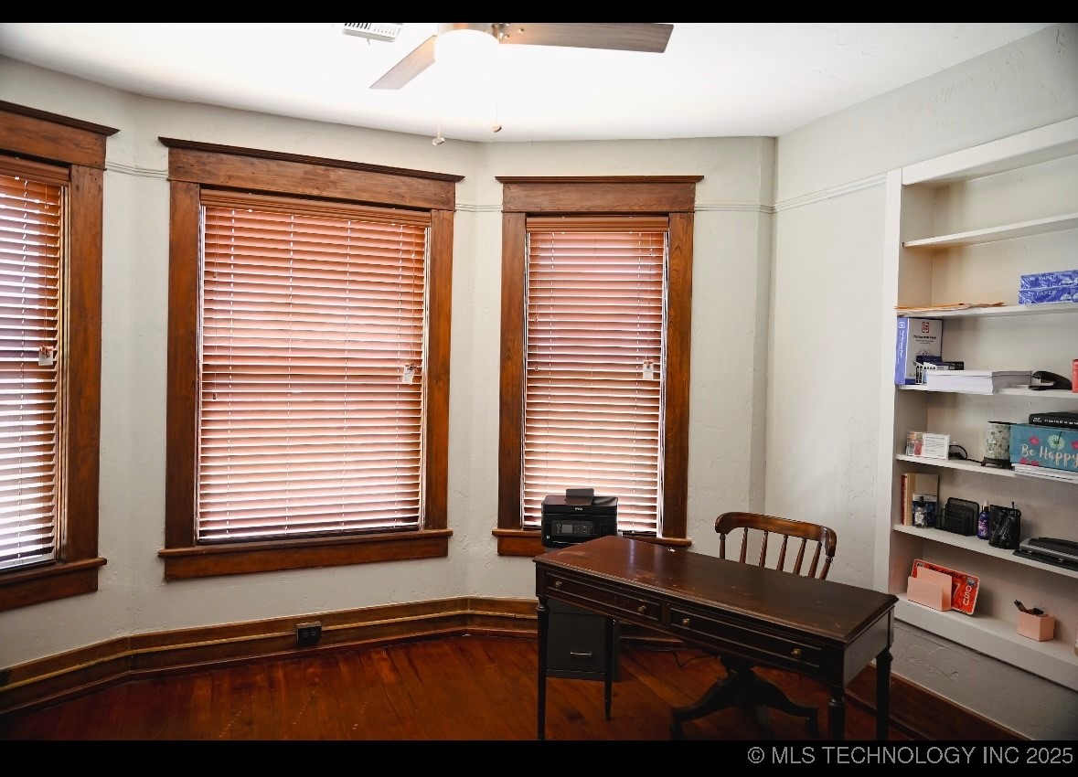 121 F Sw Property Photo 30