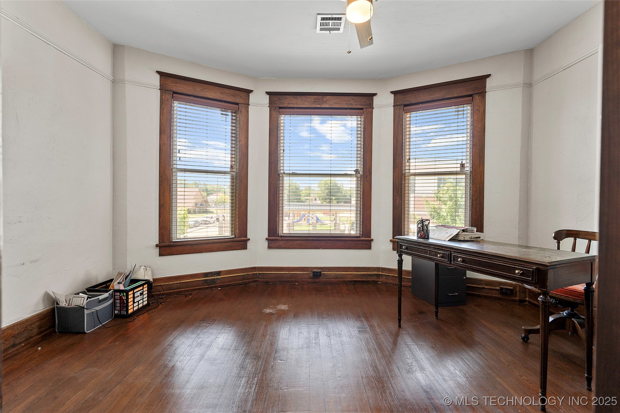 121 F Sw Property Photo 58