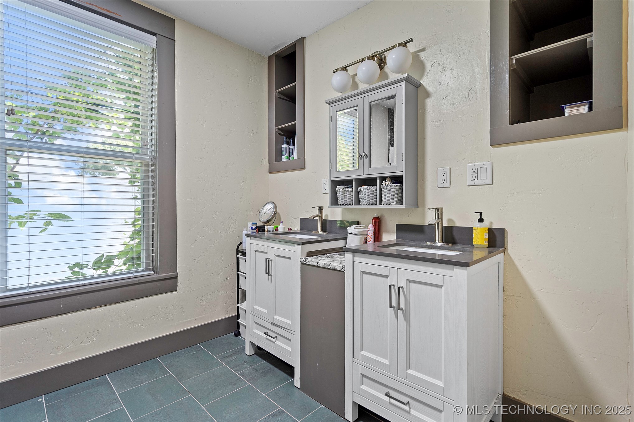 121 F Sw Property Photo 60